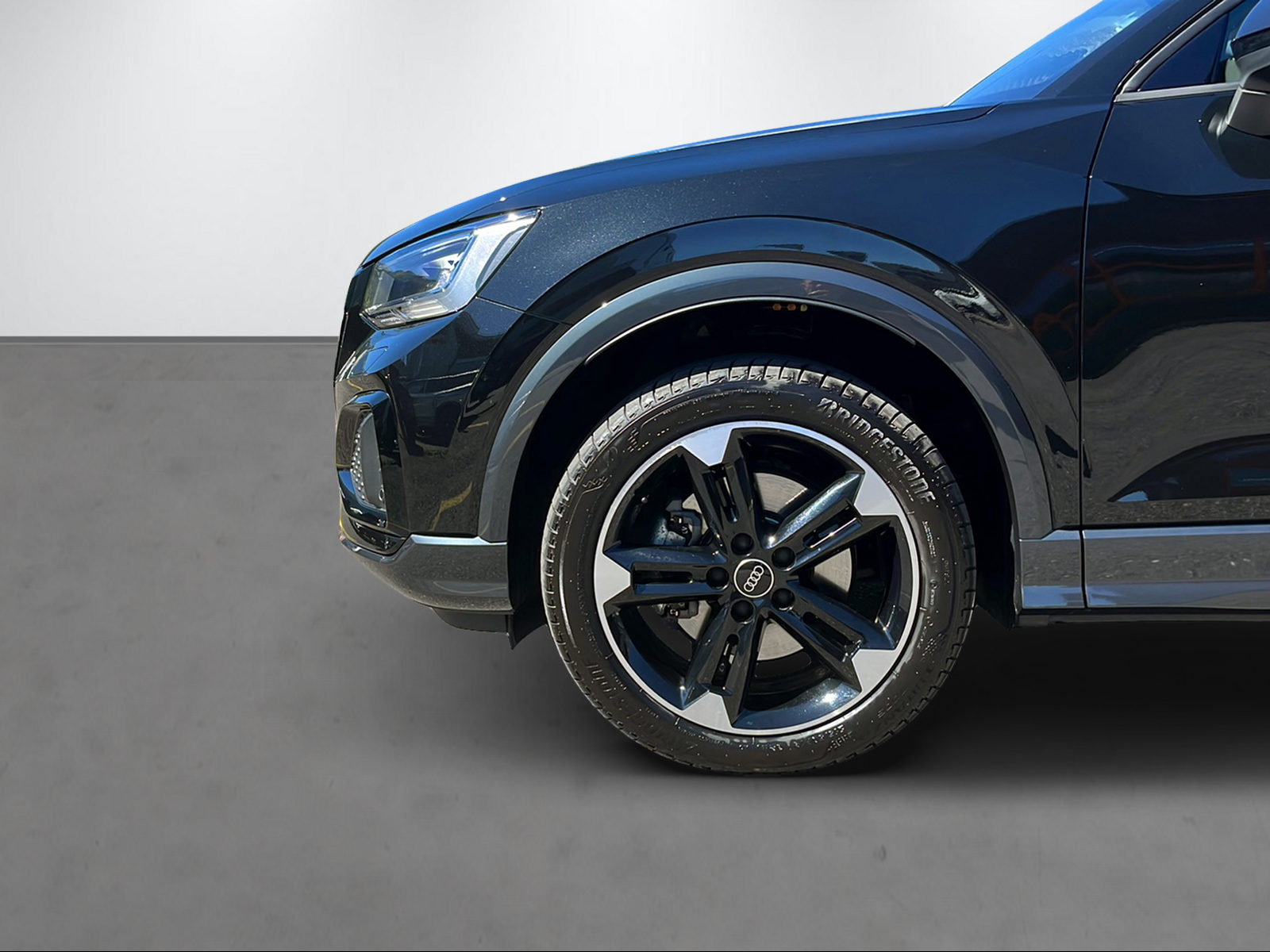 AUDI Q2 2.0 40 TFSI Advanced Attraction quattro S-Tronic-image-4