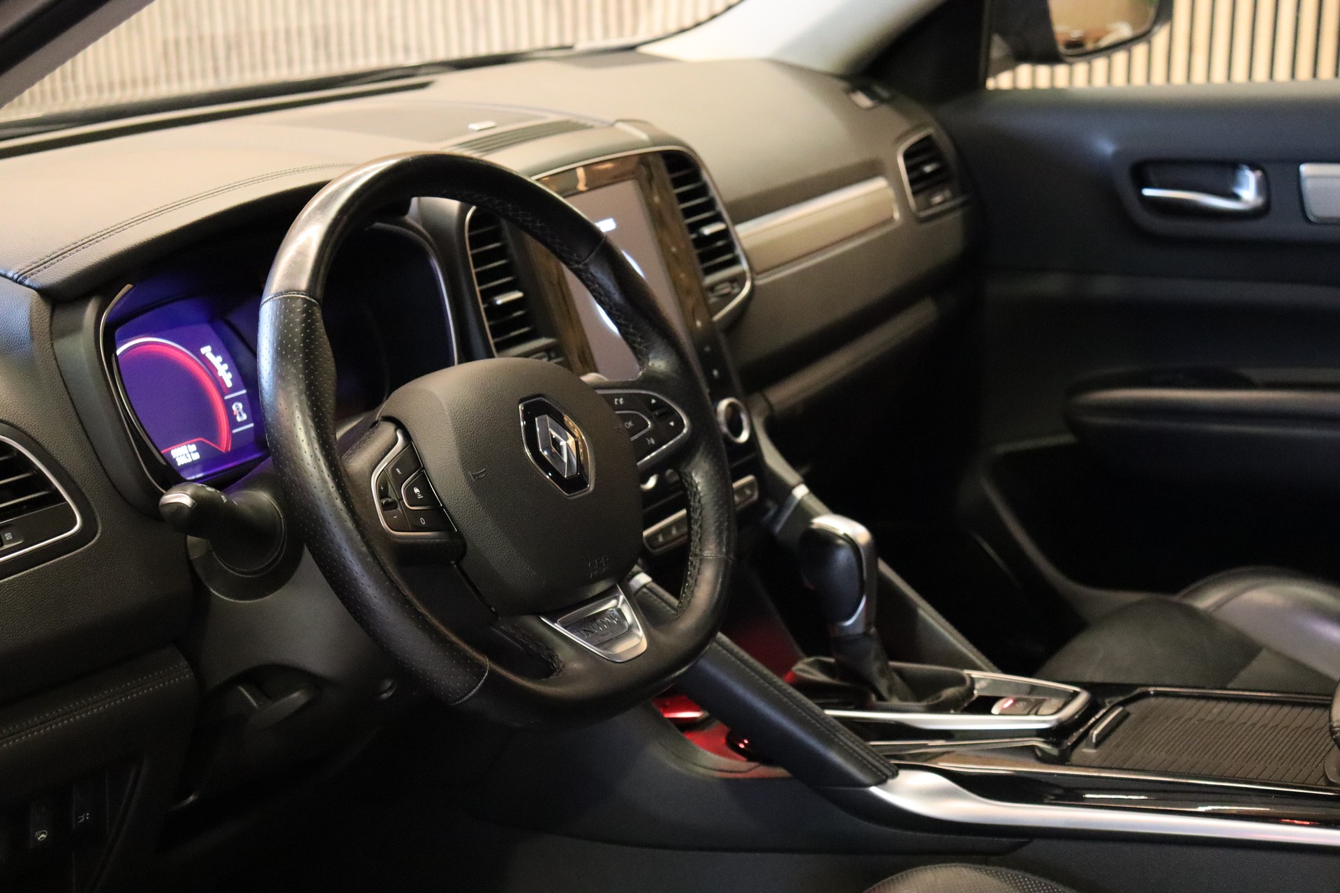RENAULT Koleos 2.0 dCi Initiale X-Tronic 4WD-image-11