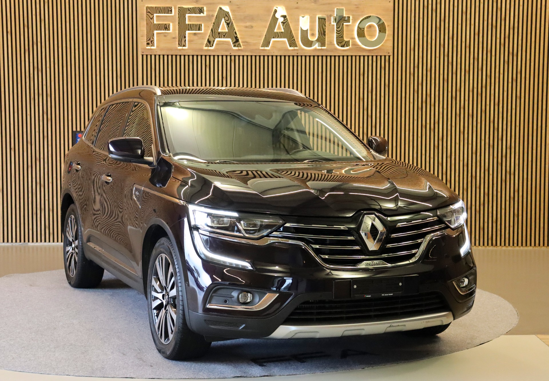 RENAULT Koleos 2.0 dCi Initiale X-Tronic 4WD-image-3