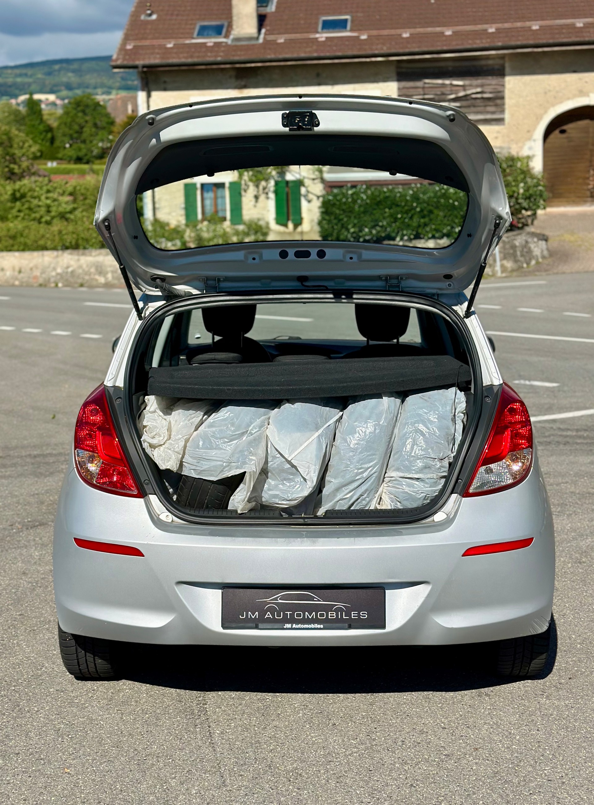 HYUNDAI i20 1.2 Comfort-image-13
