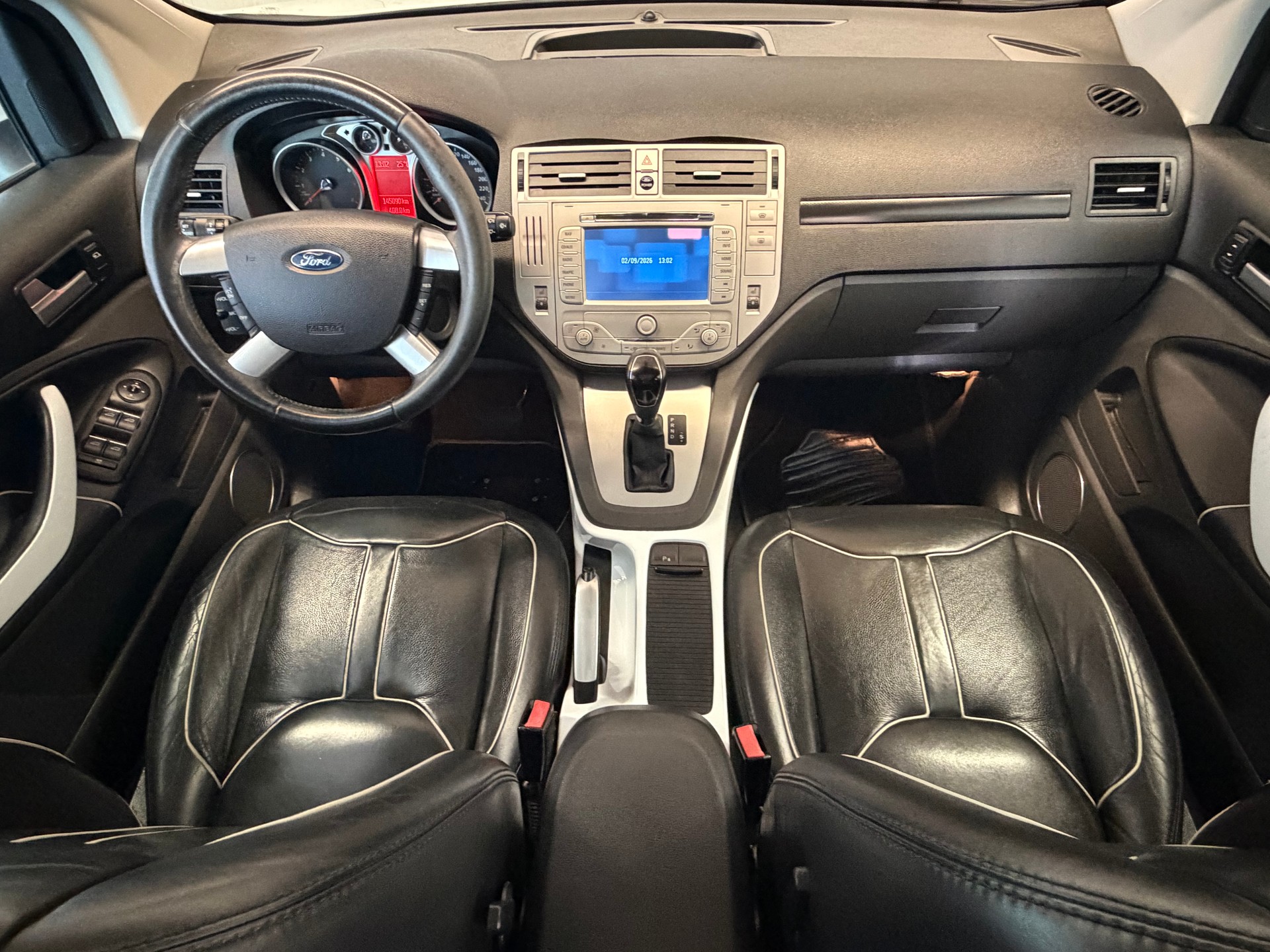 FORD Kuga 2.5 Turbo Titanium 4WD Automatic-image-8