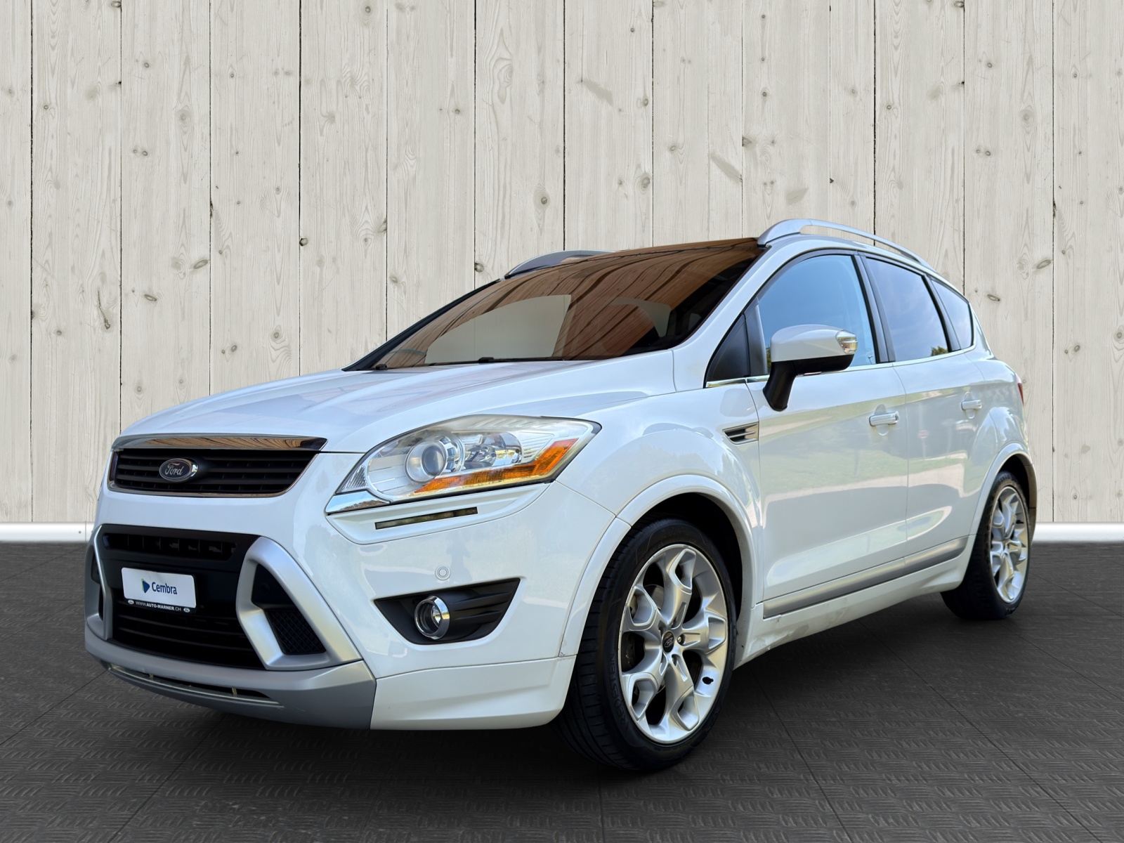 FORD Kuga 2.5 Turbo Titanium 4WD Automatic-image-2