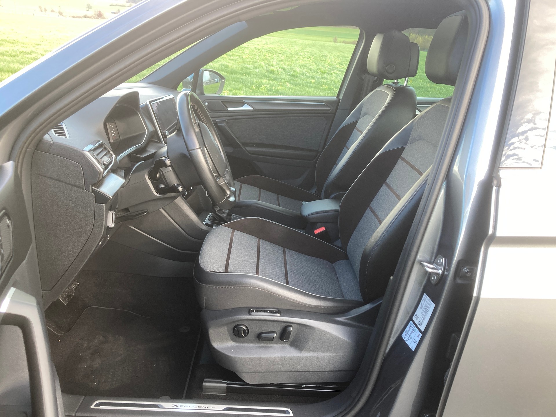 SEAT Tarraco 2.0 TSI 4Drive DSG Swiss FR mit Anhängerkupplung und Standheizung-image-10