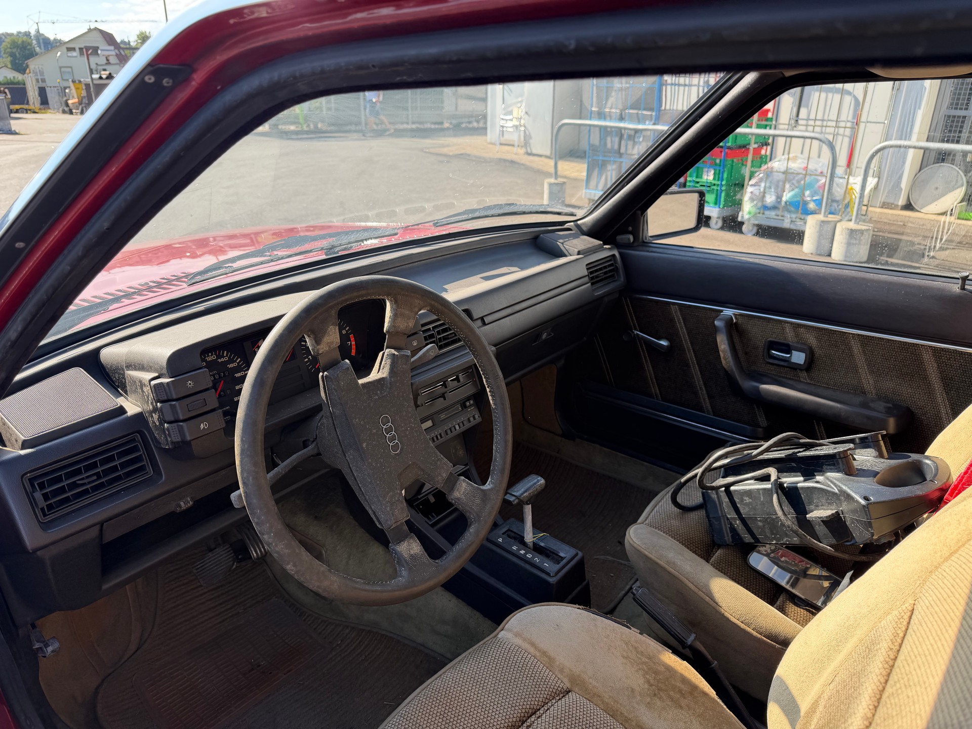 AUDI 80 2.1 GL 5E-image-12