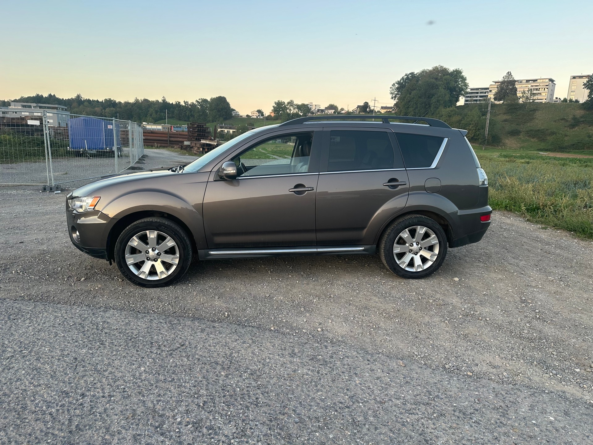 MITSUBISHI Outlander 2.2 DID Invite 4WD-image-1