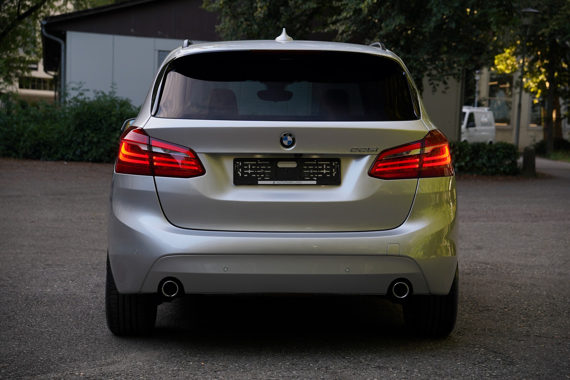 BMW 225i xDrive Active Tourer Steptronic-image-3