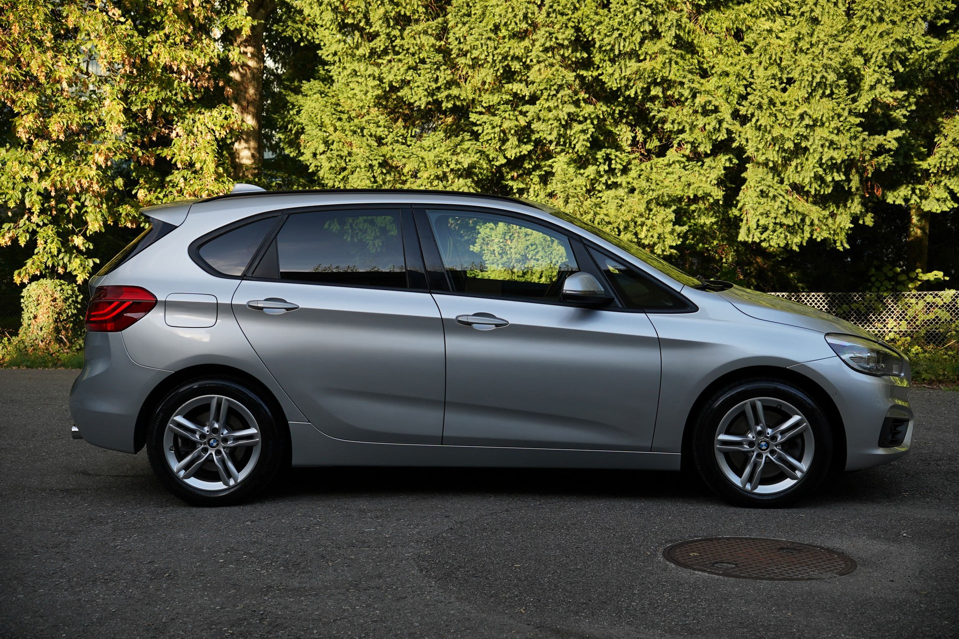 BMW 225i xDrive Active Tourer Steptronic-image-1