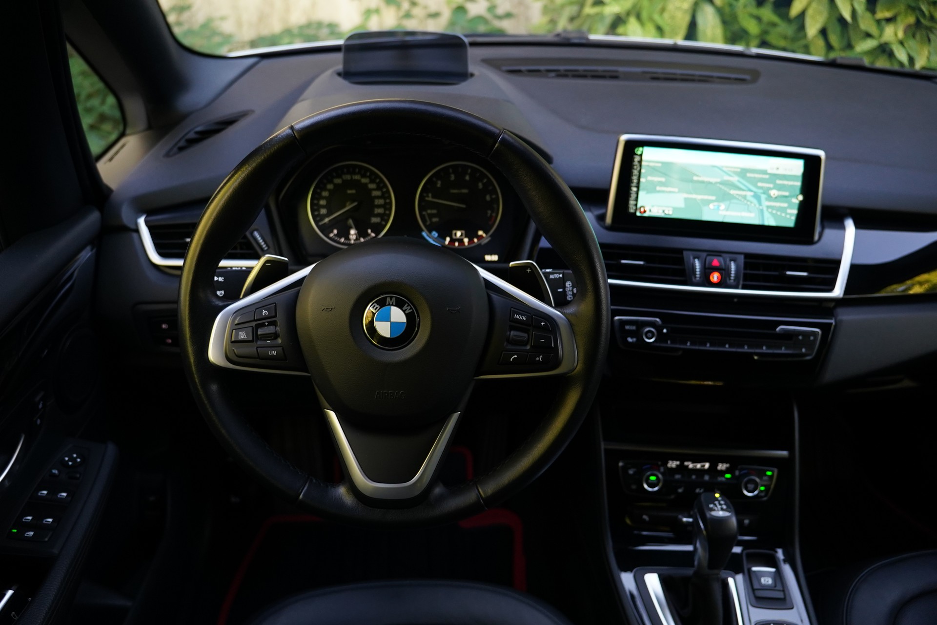 BMW 225i xDrive Active Tourer Steptronic-image-23