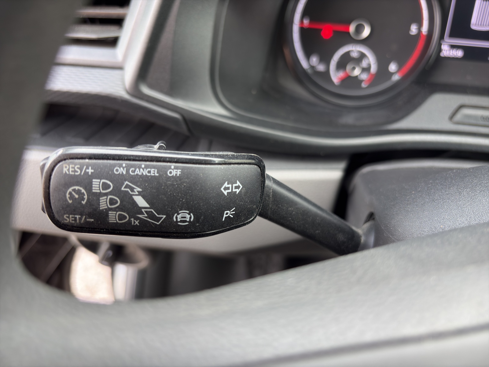 VW T6.1 2.0 TDI DSG-image-13