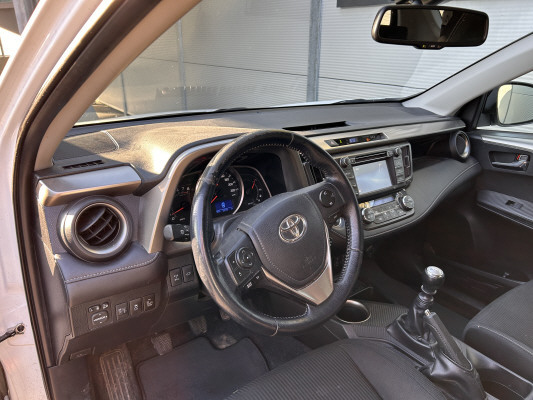 TOYOTA RAV-4 2.0 16V Style-image-5