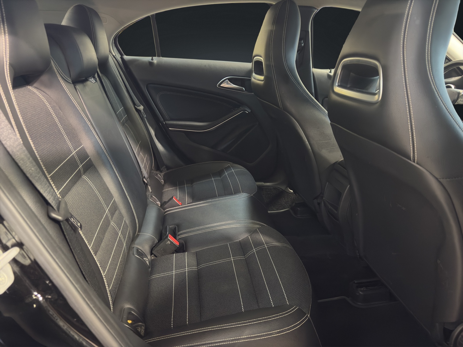 MERCEDES-BENZ A 180 CDI Urban 7G-DCT-image-13