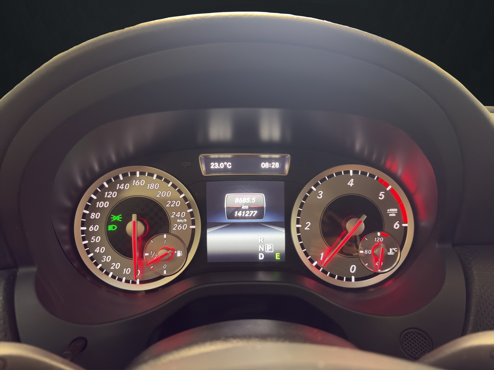 MERCEDES-BENZ A 180 CDI Urban 7G-DCT-image-14