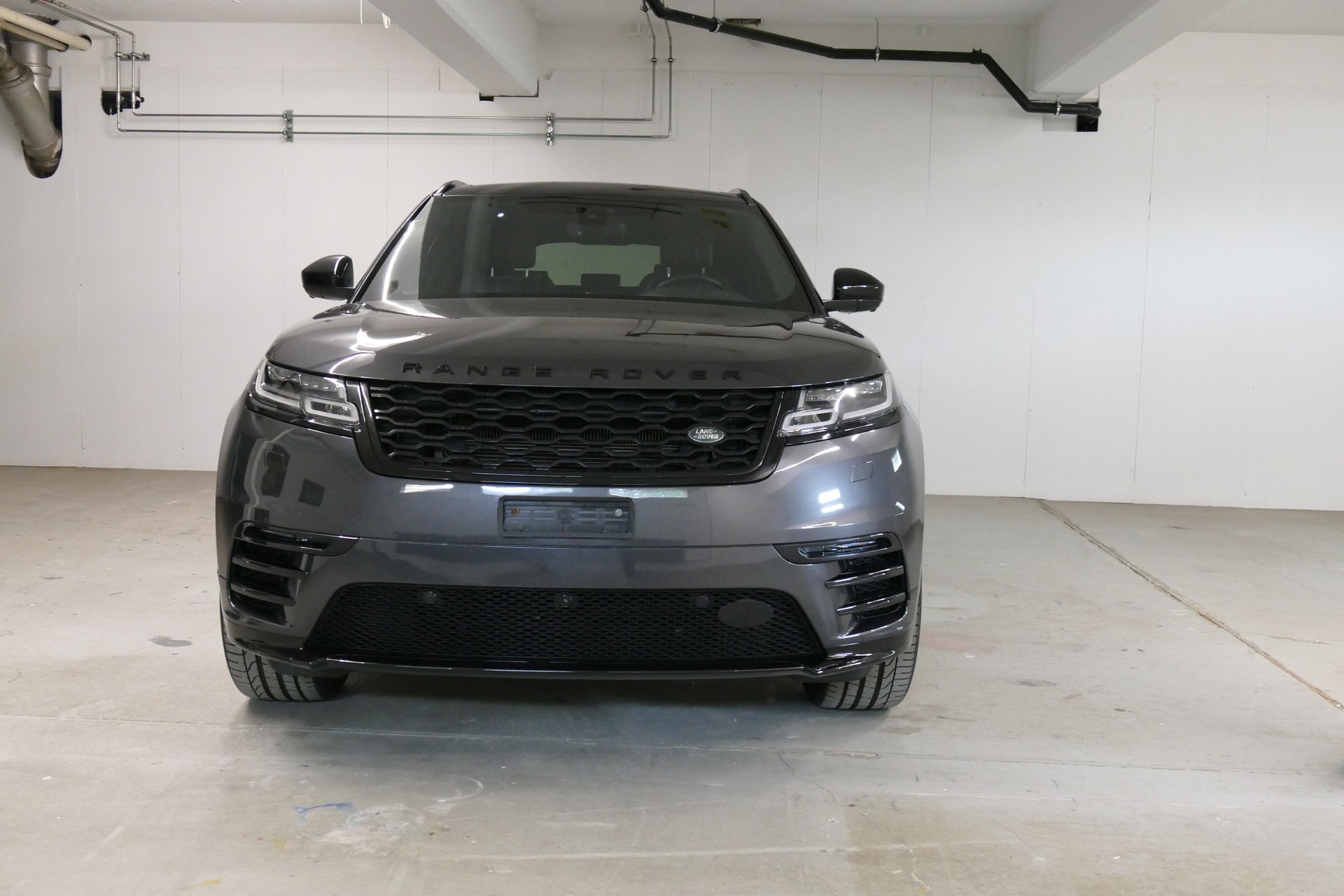 LAND ROVER 3.0 V6 R-Dynamic HSE-image-5