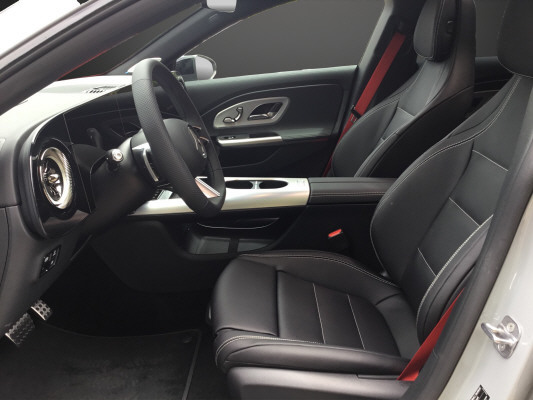 MERCEDES-BENZ CLA SB 220 4M 8G-DCT-image-6