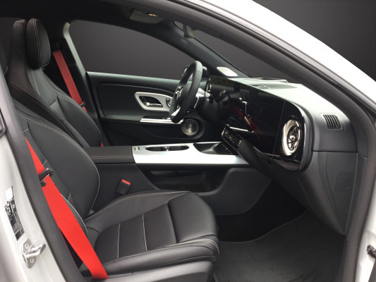 MERCEDES-BENZ CLA SB 220 4M 8G-DCT-image-8