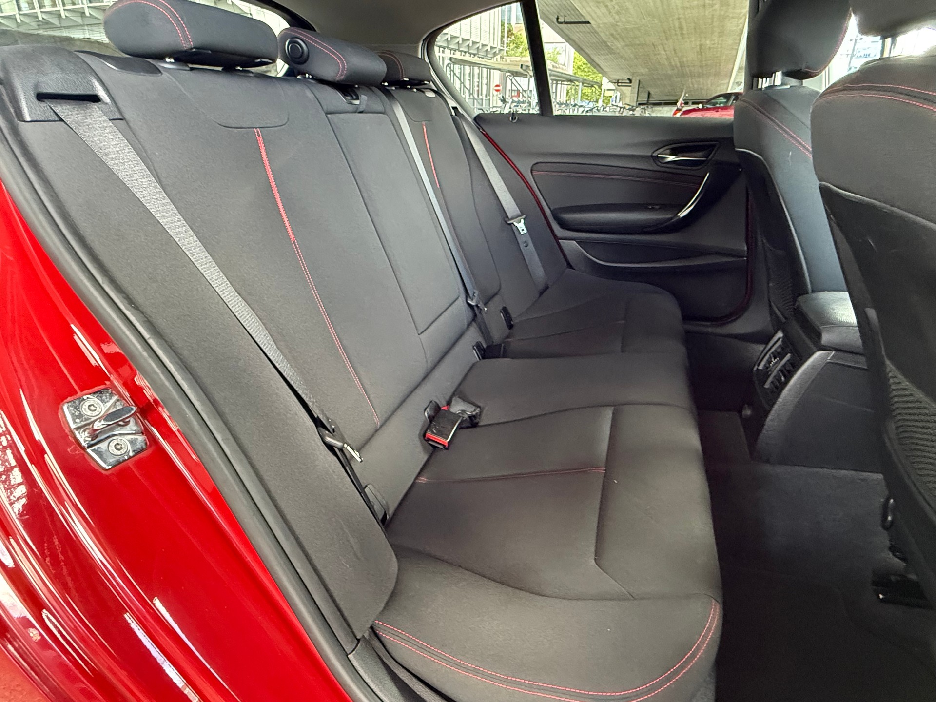 BMW 116i Sport Line-image-13