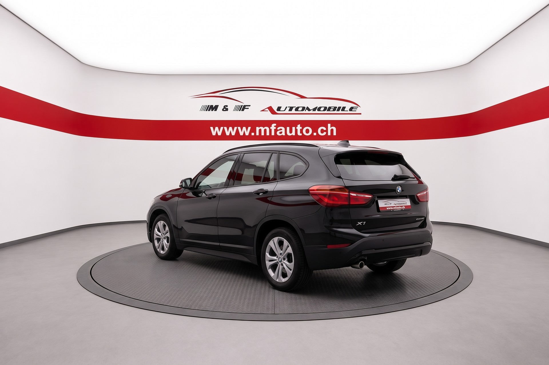 BMW X1 25e xDrive * CH FAHRZEUG *-showroom-element-3