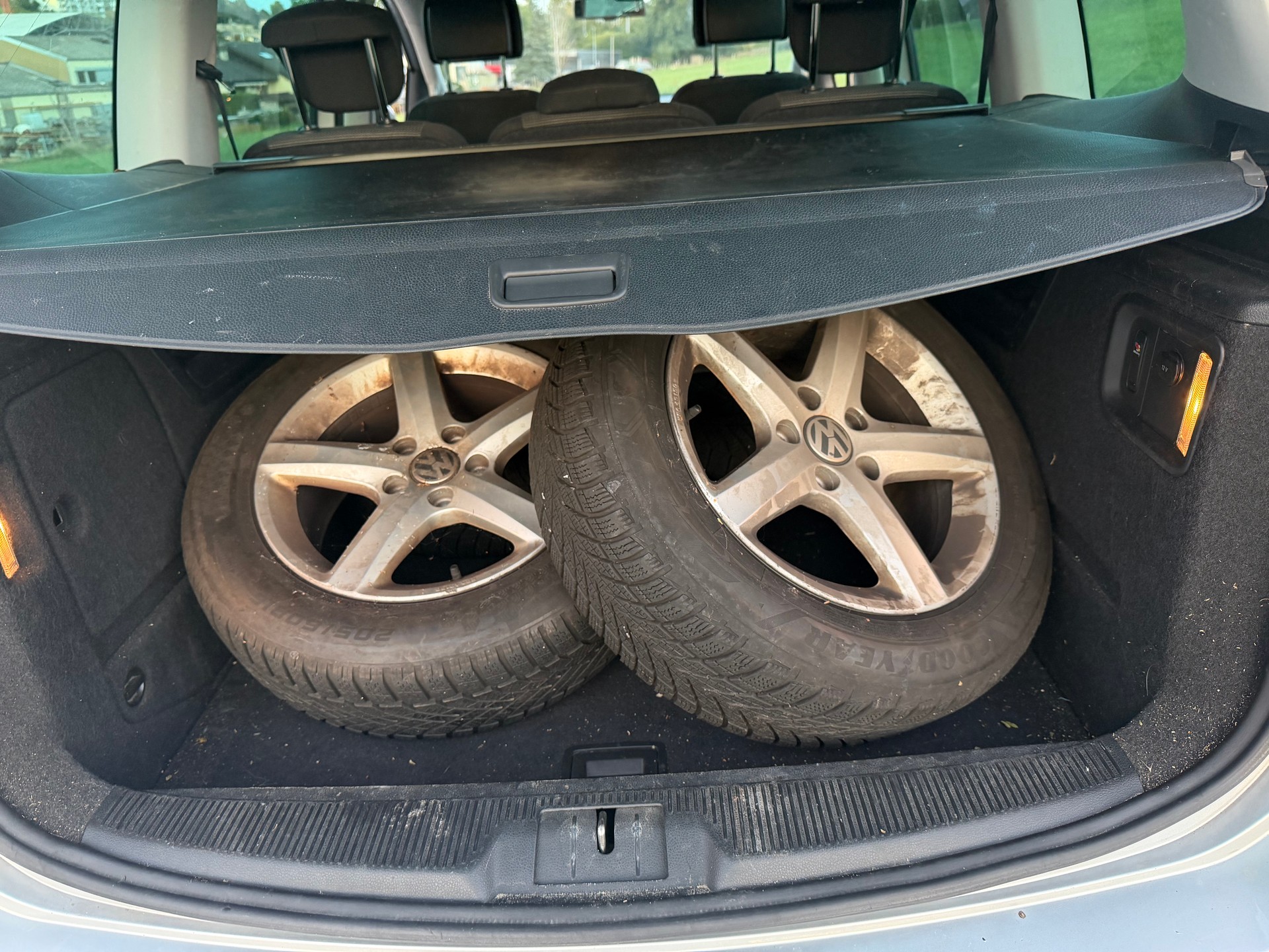 VW Sharan 1.4 TSI BlueMotion Technology Trendline-image-13