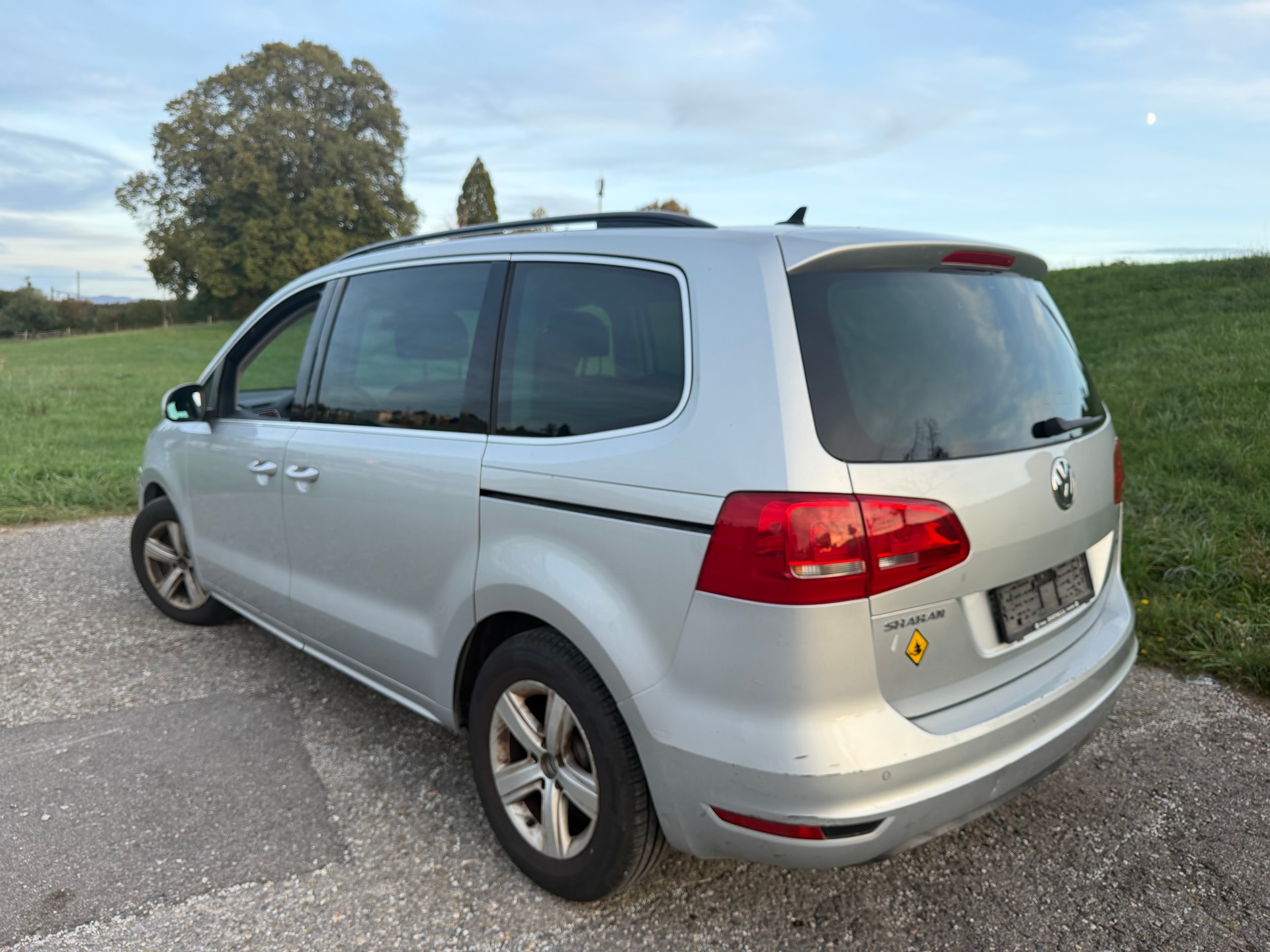 VW Sharan 1.4 TSI BlueMotion Technology Trendline-image-7