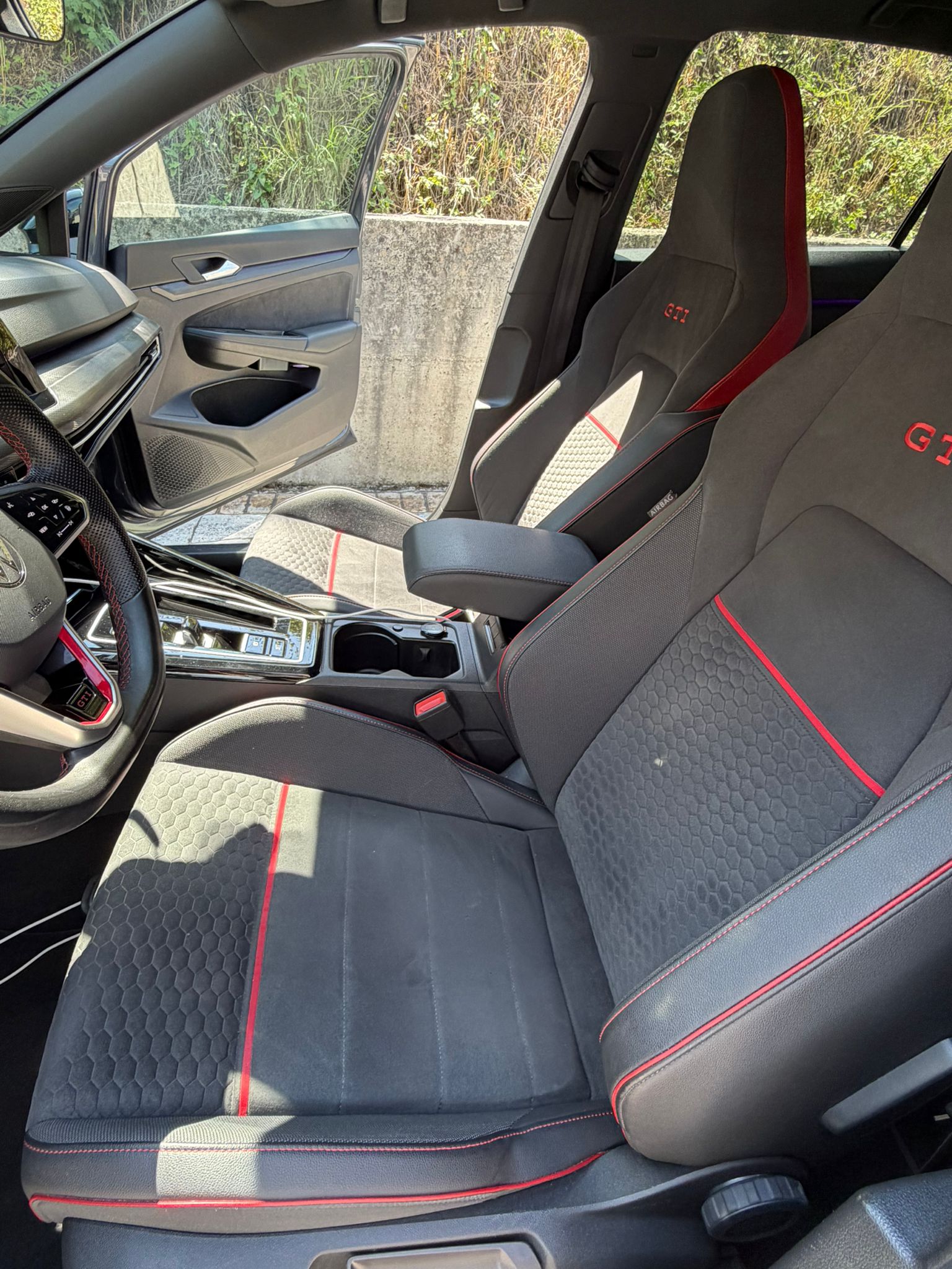 VW 2.0 TSI GTI Clubsport DSG-image-4