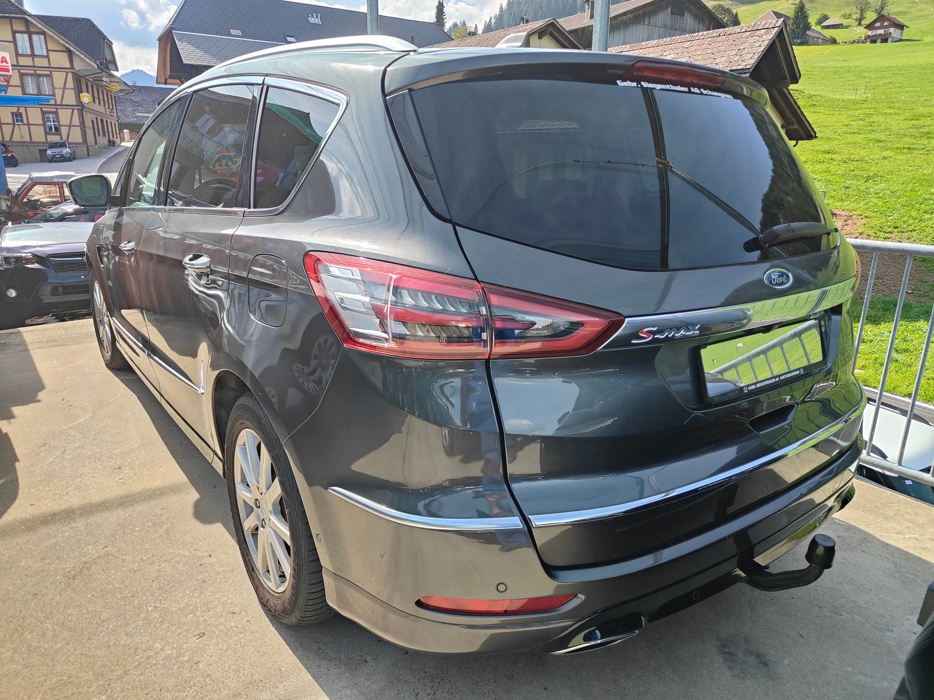FORD S-Max 2.0 TDCi Vignale AWD Automatic-image-1