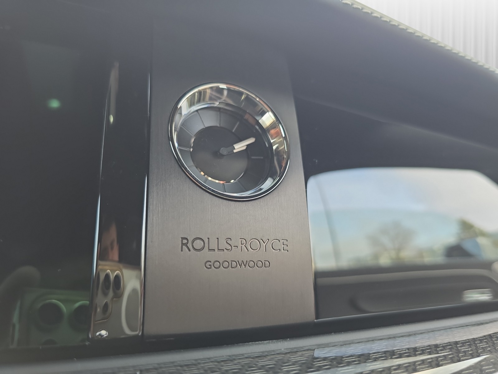 ROLLS-ROYCE Spectre - Black Badge-image-16