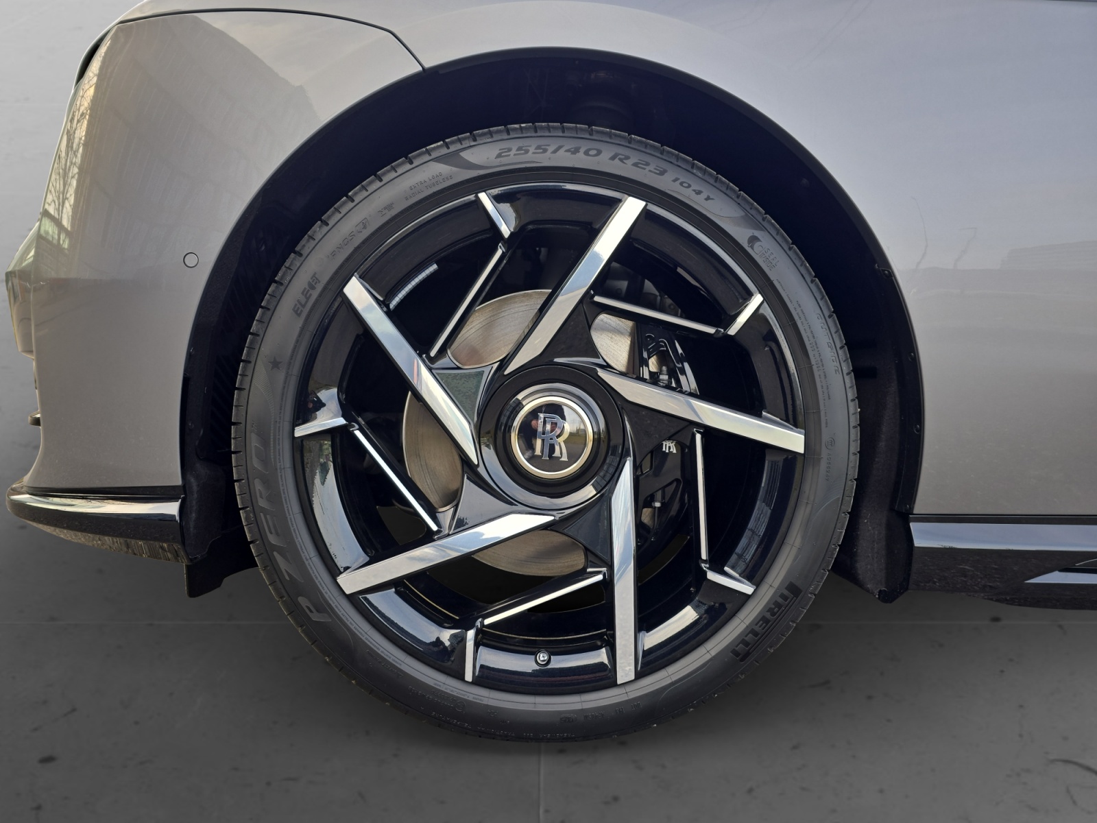 ROLLS-ROYCE Spectre - Black Badge-image-8