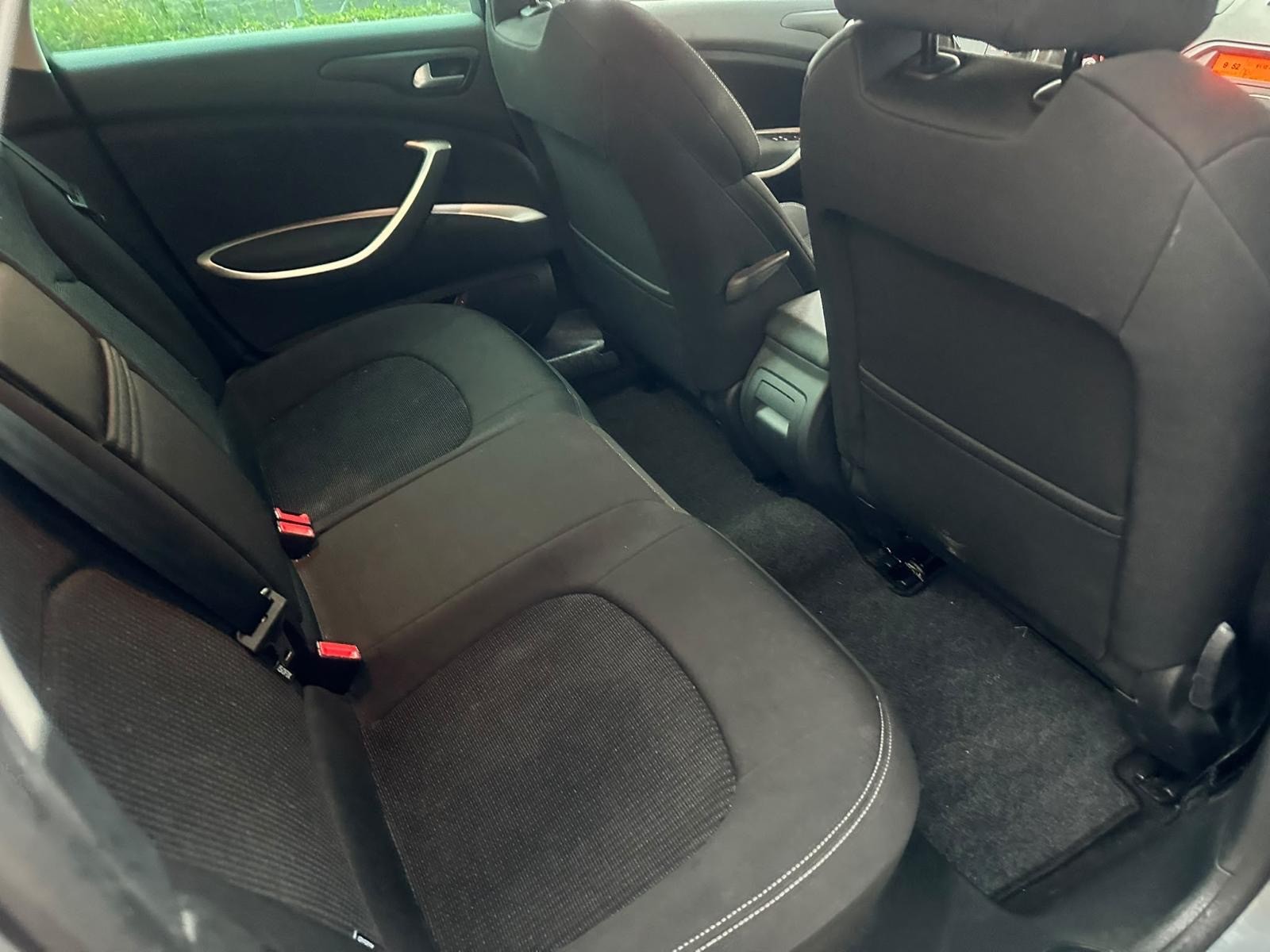 CITROEN C5 Tourer 2.0 HDi Dynamique+ Automatic-image-14