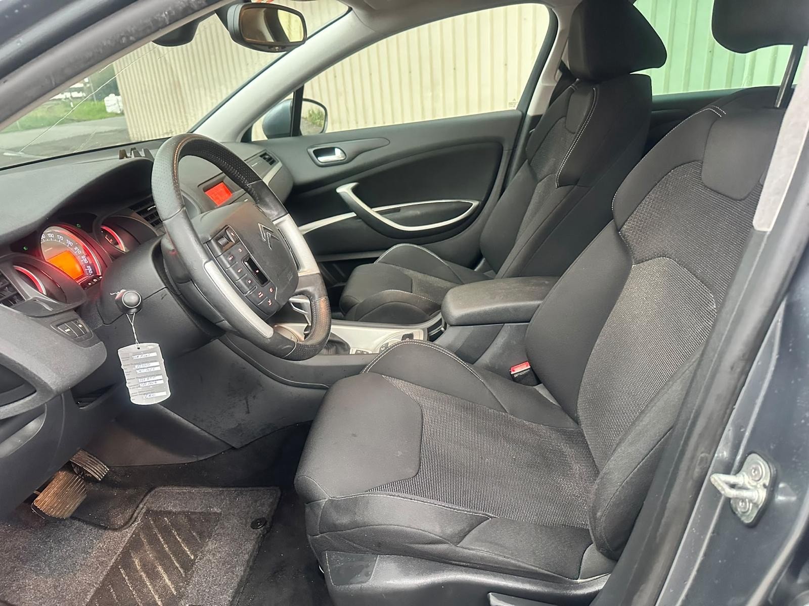 CITROEN C5 Tourer 2.0 HDi Dynamique+ Automatic-image-12