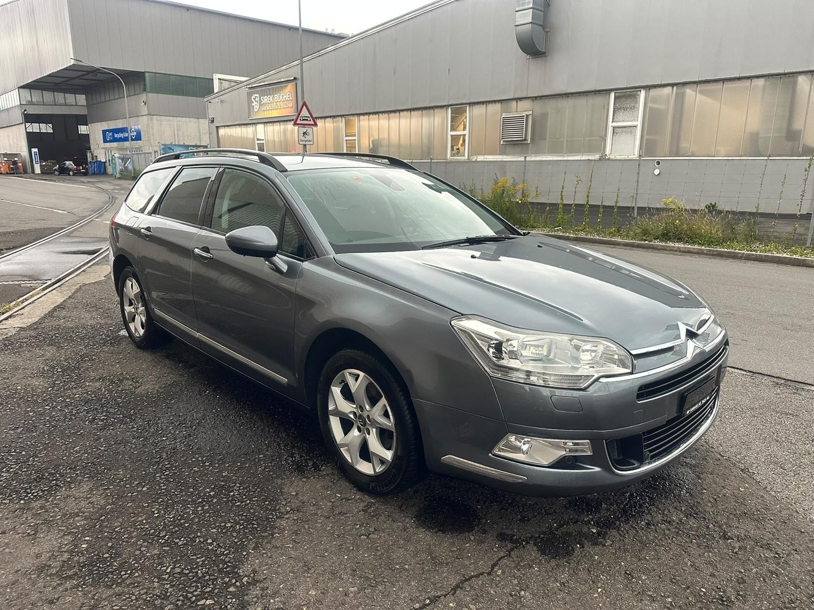 CITROEN C5 Tourer 2.0 HDi Dynamique+ Automatic-image-1
