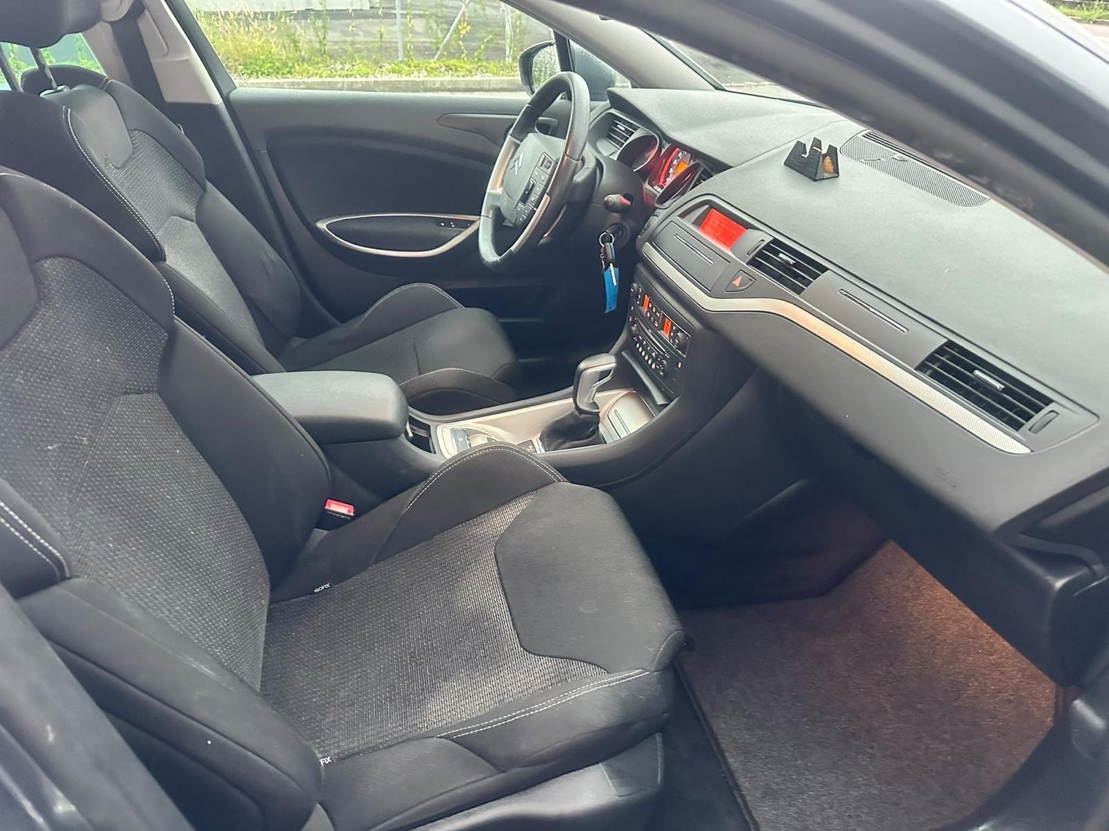 CITROEN C5 Tourer 2.0 HDi Dynamique+ Automatic-image-13