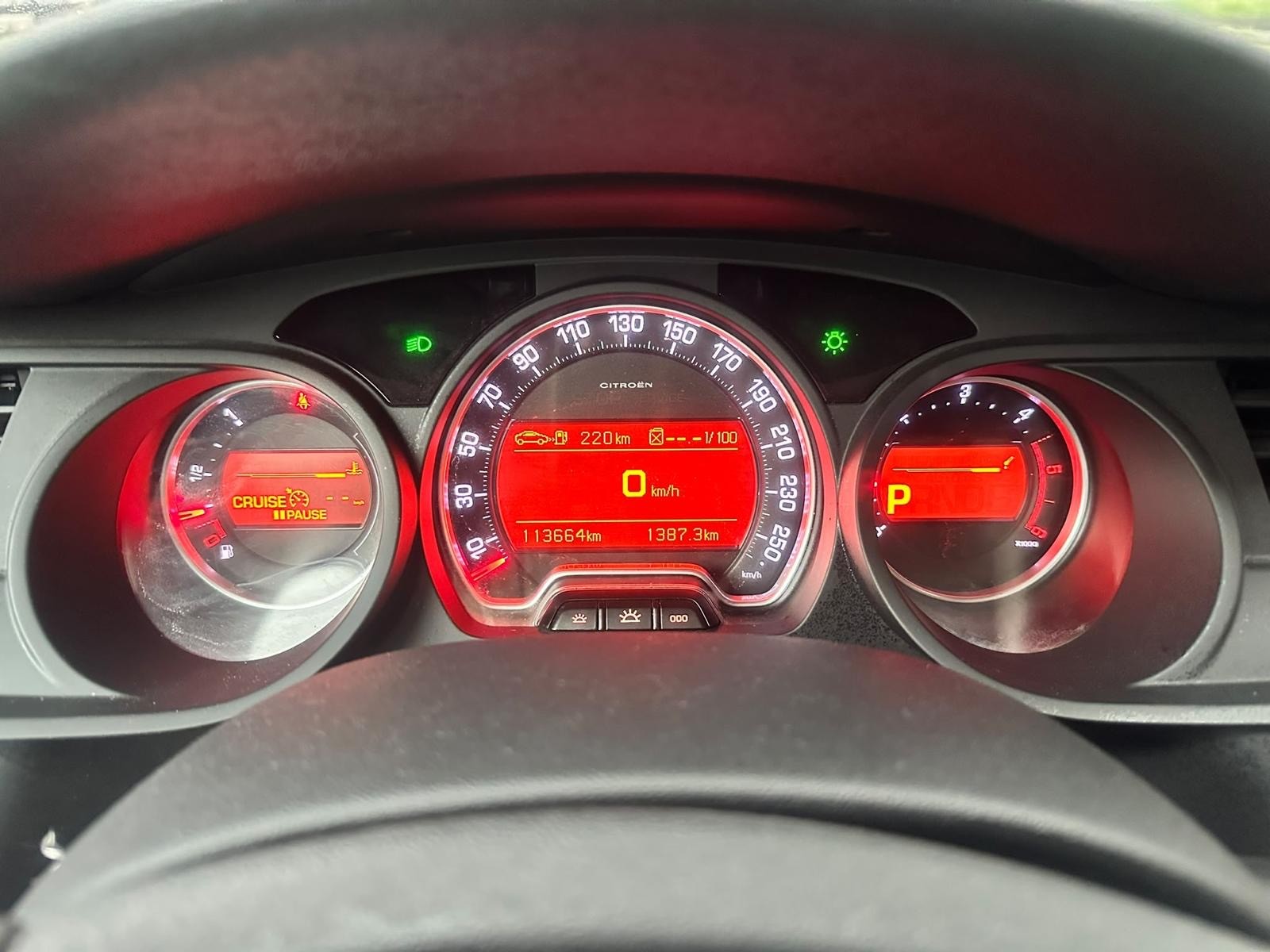 CITROEN C5 Tourer 2.0 HDi Dynamique+ Automatic-image-9