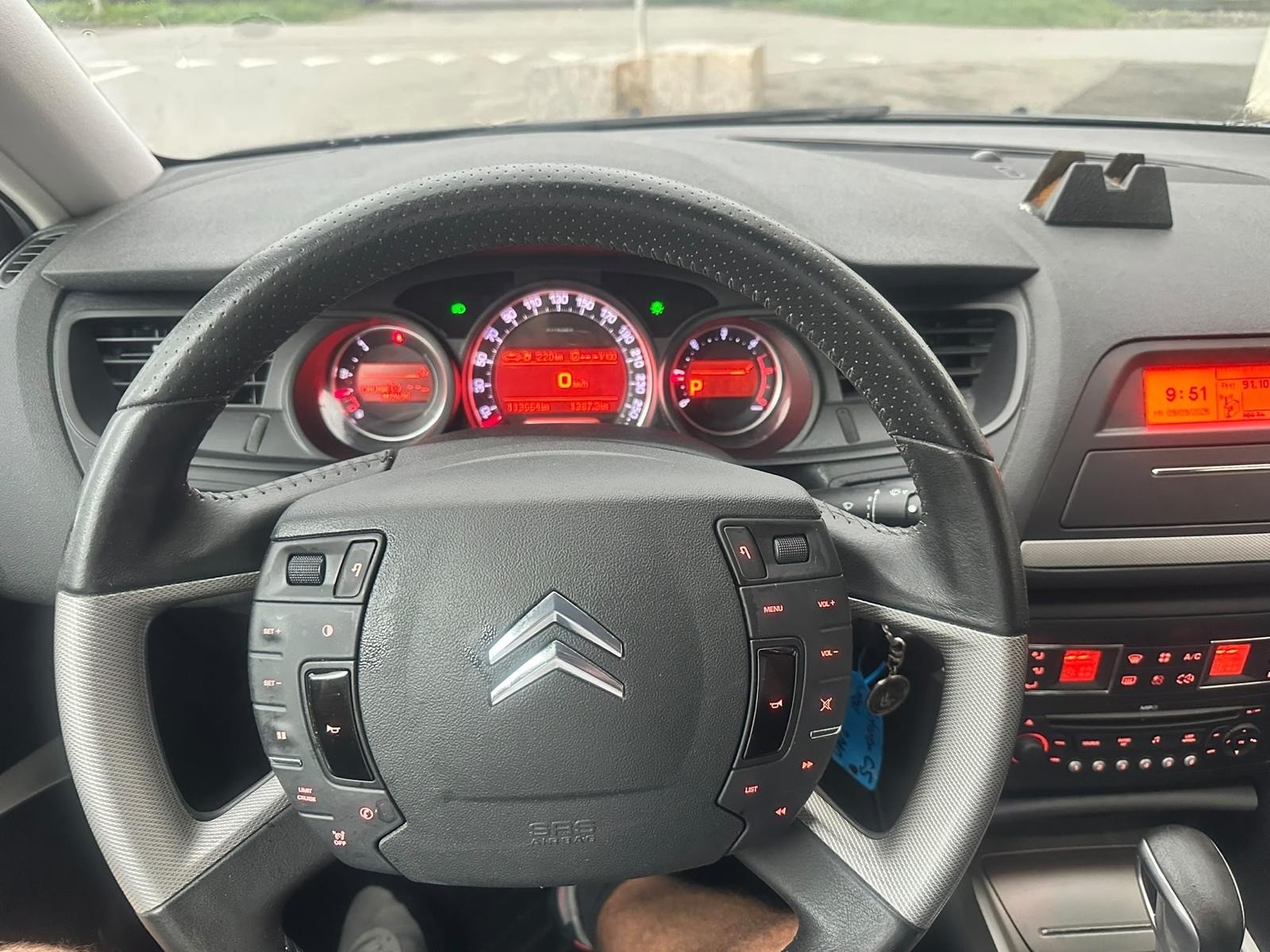 CITROEN C5 Tourer 2.0 HDi Dynamique+ Automatic-image-10
