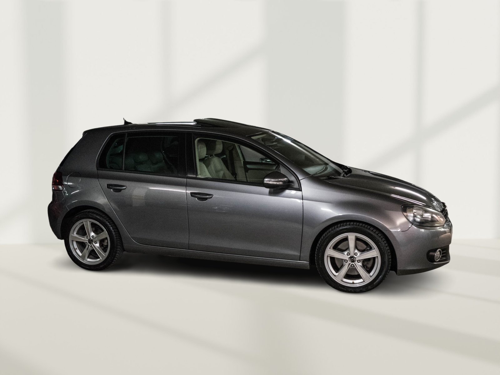 VW Golf VI 1.4 TSI Highline DSG STANDHEIZUNG & AHK-image-6