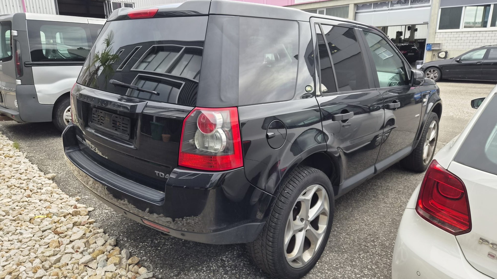 LAND ROVER Freelander 2.2 TD4 E Automatic-image-10