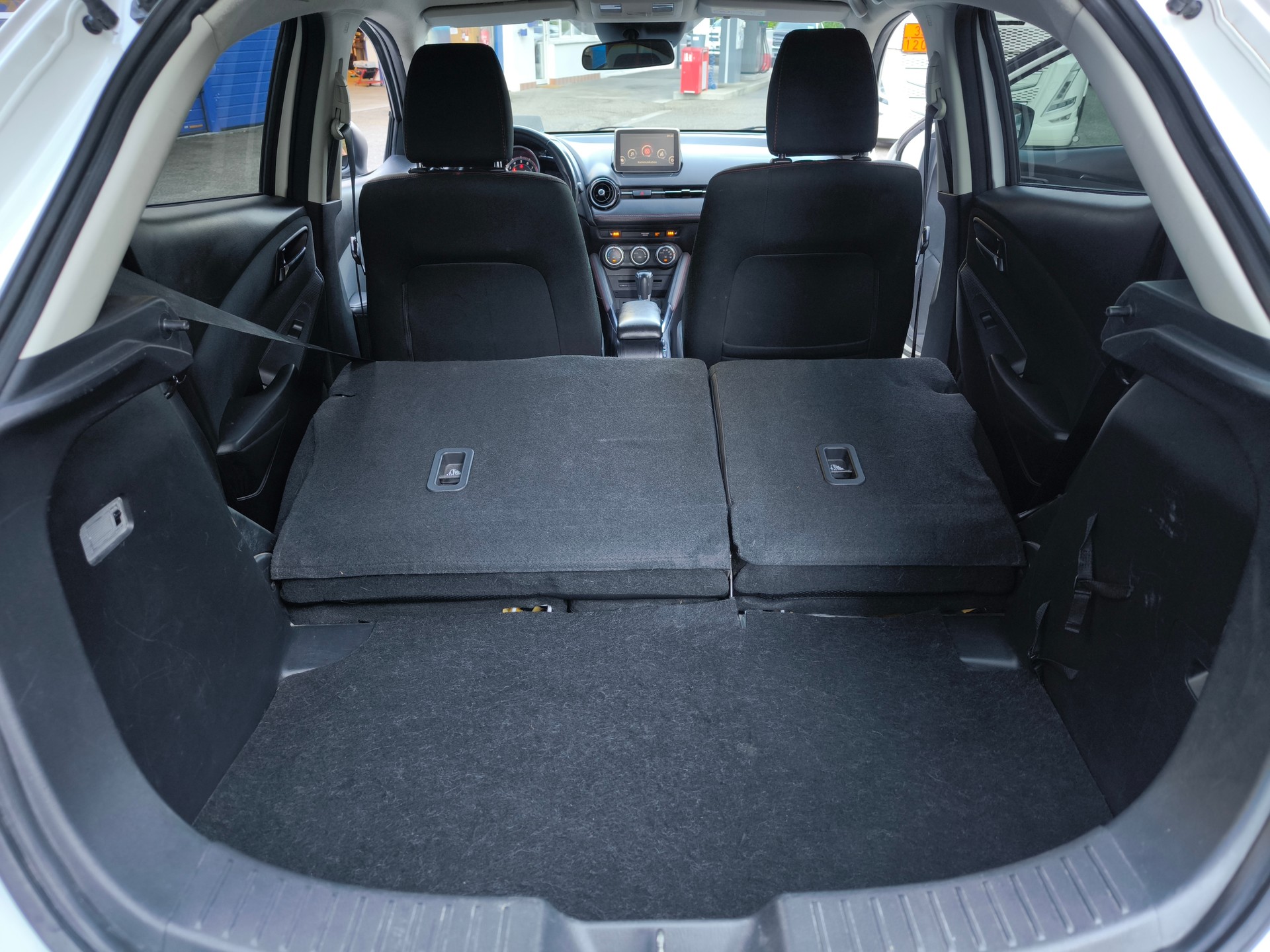 MAZDA 2 1.5i 16V Skyactiv-G Revolution Drive-image-29