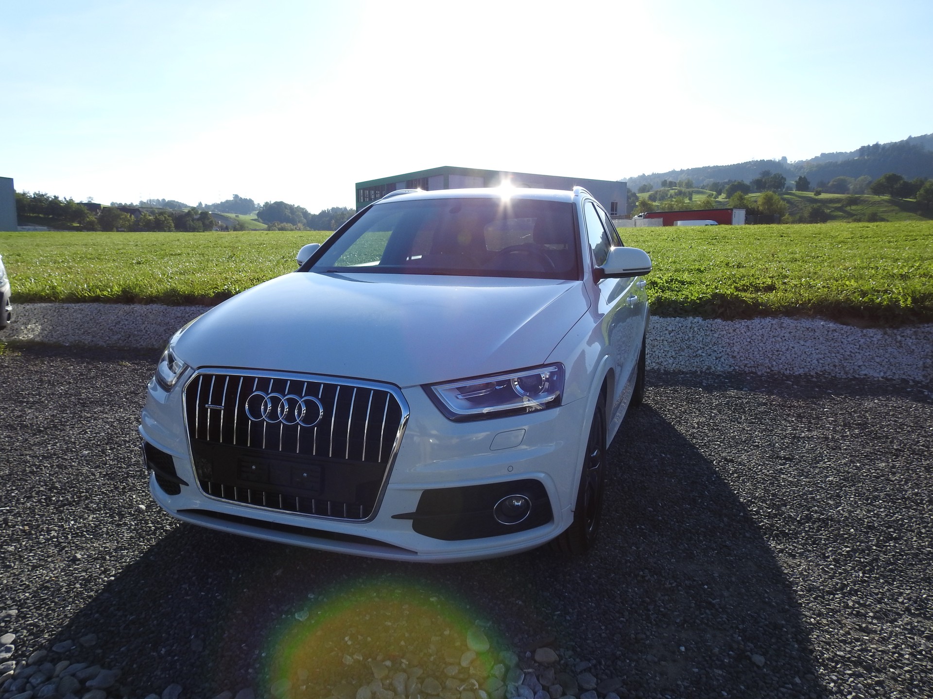 AUDI Q3 2.0 TFSI quattro S-tronic S-Line-image-0