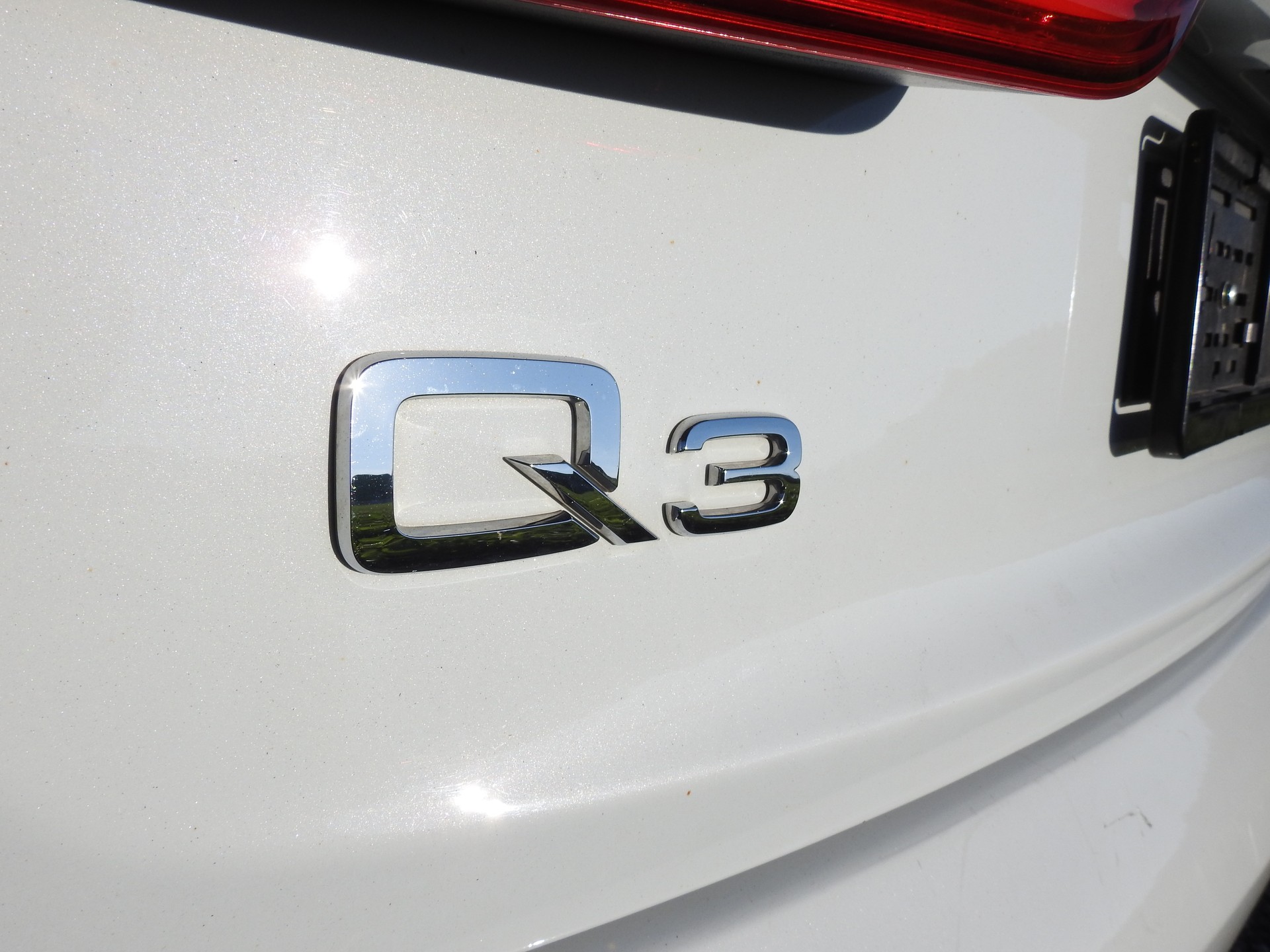 AUDI Q3 2.0 TFSI quattro S-tronic S-Line-image-29