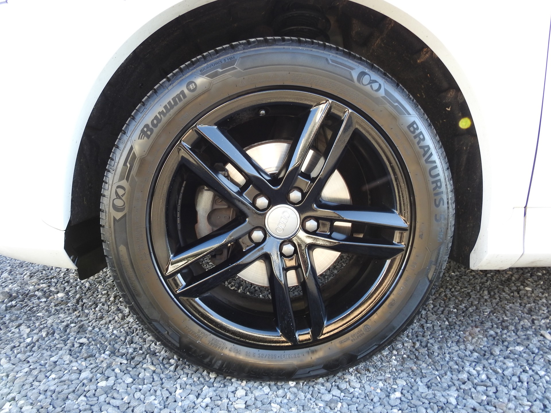 AUDI Q3 2.0 TFSI quattro S-tronic S-Line-image-8