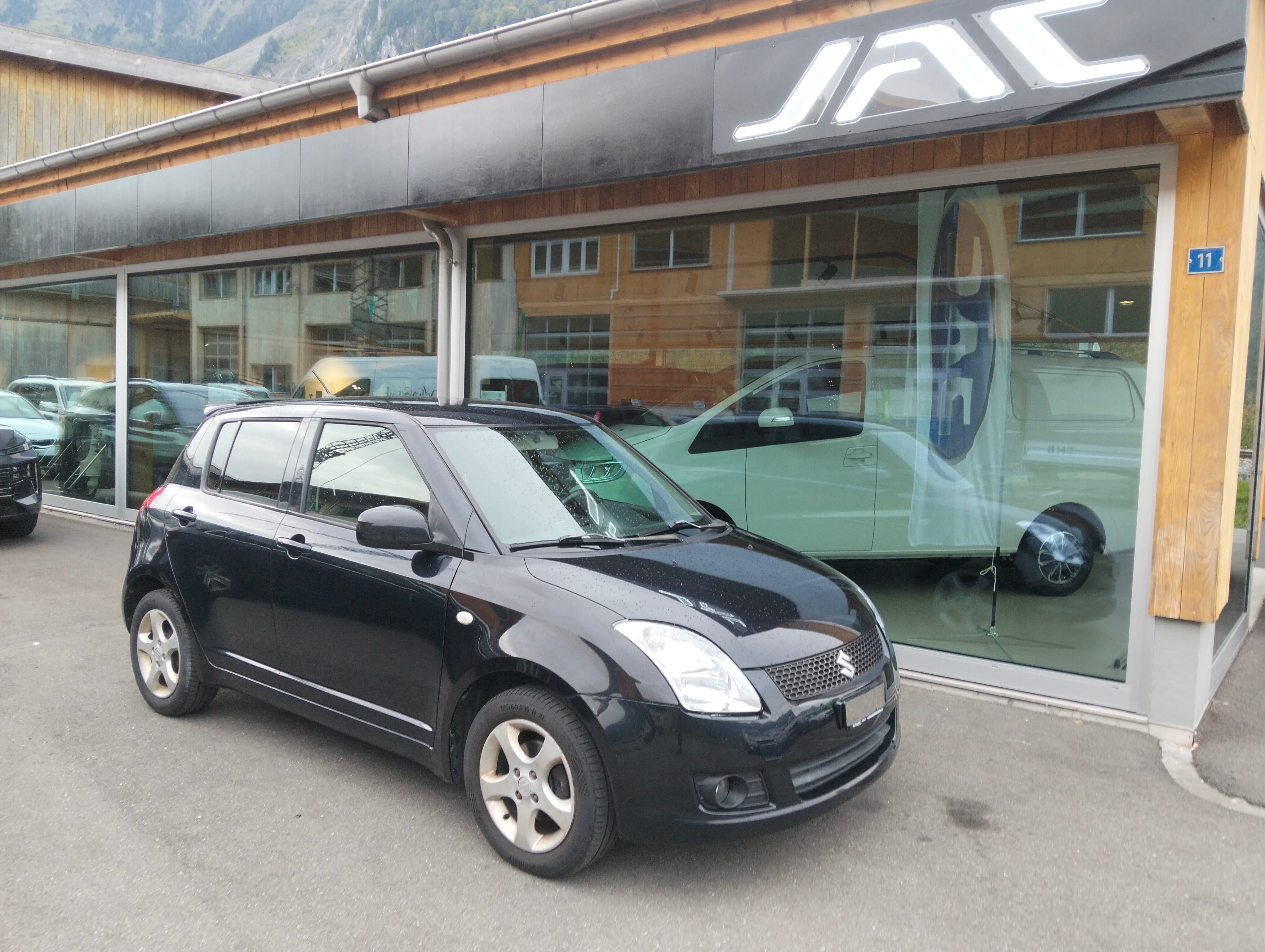 Car photo