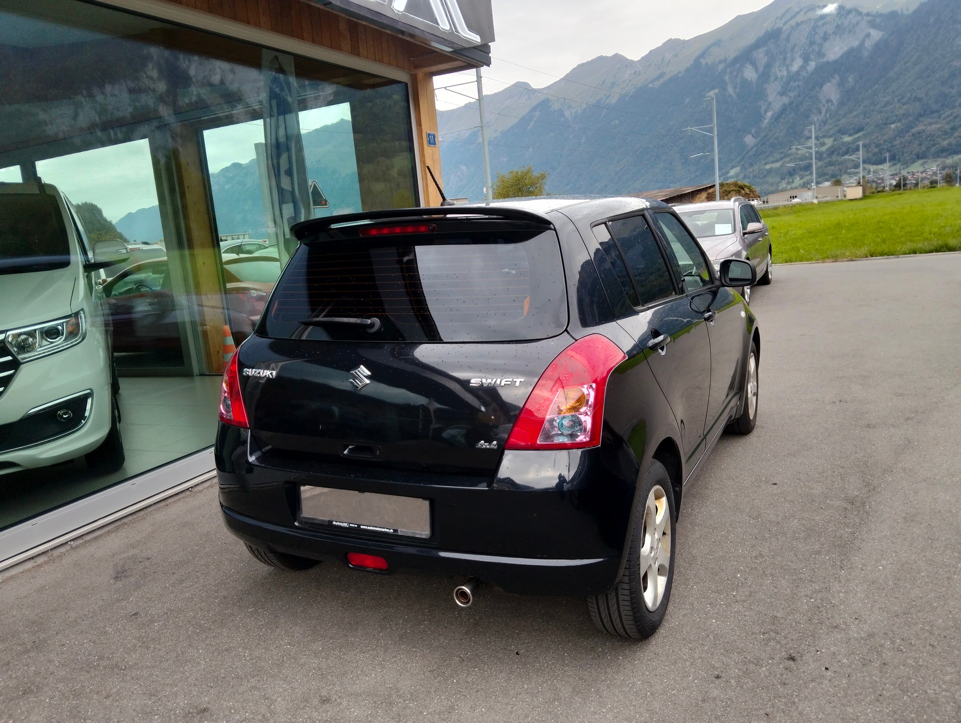 SUZUKI Swift 1.3i 16V GL Top 4x4-image-7