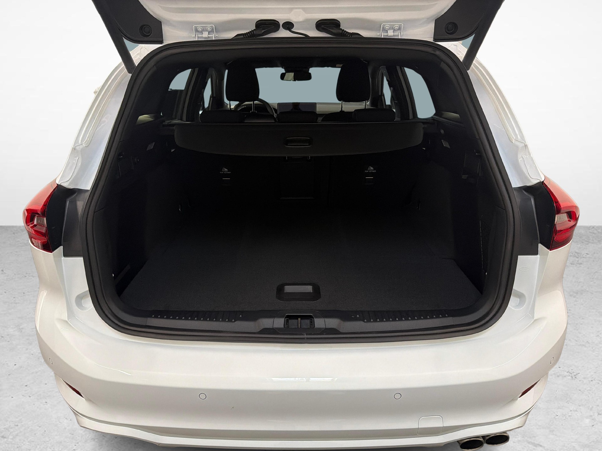 FORD Focus Station Wagon 1.0i EcoB Hybrid 155 ST-Line X-image-11