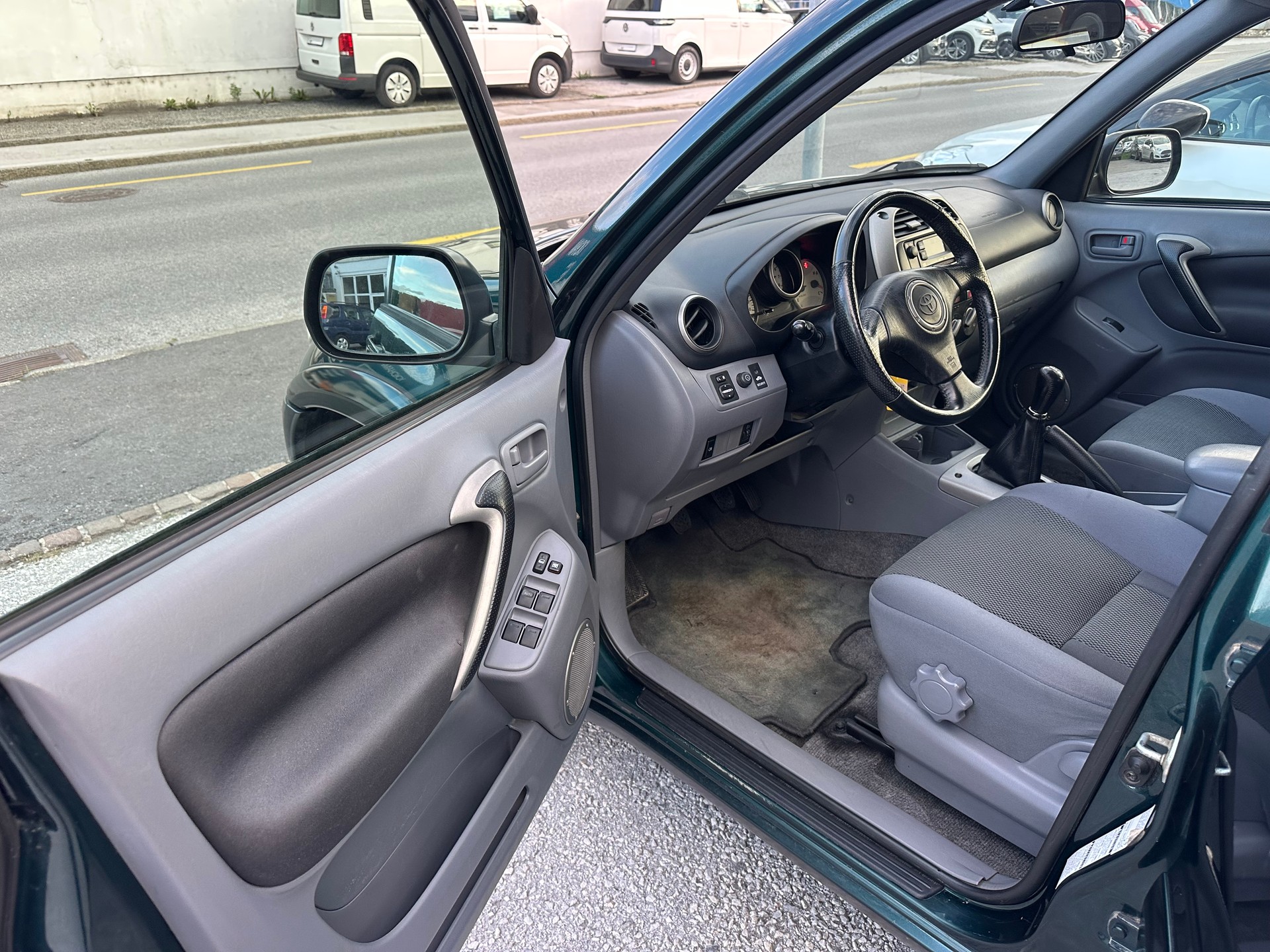 TOYOTA RAV-4 2.0 16V Linea Terra-image-7