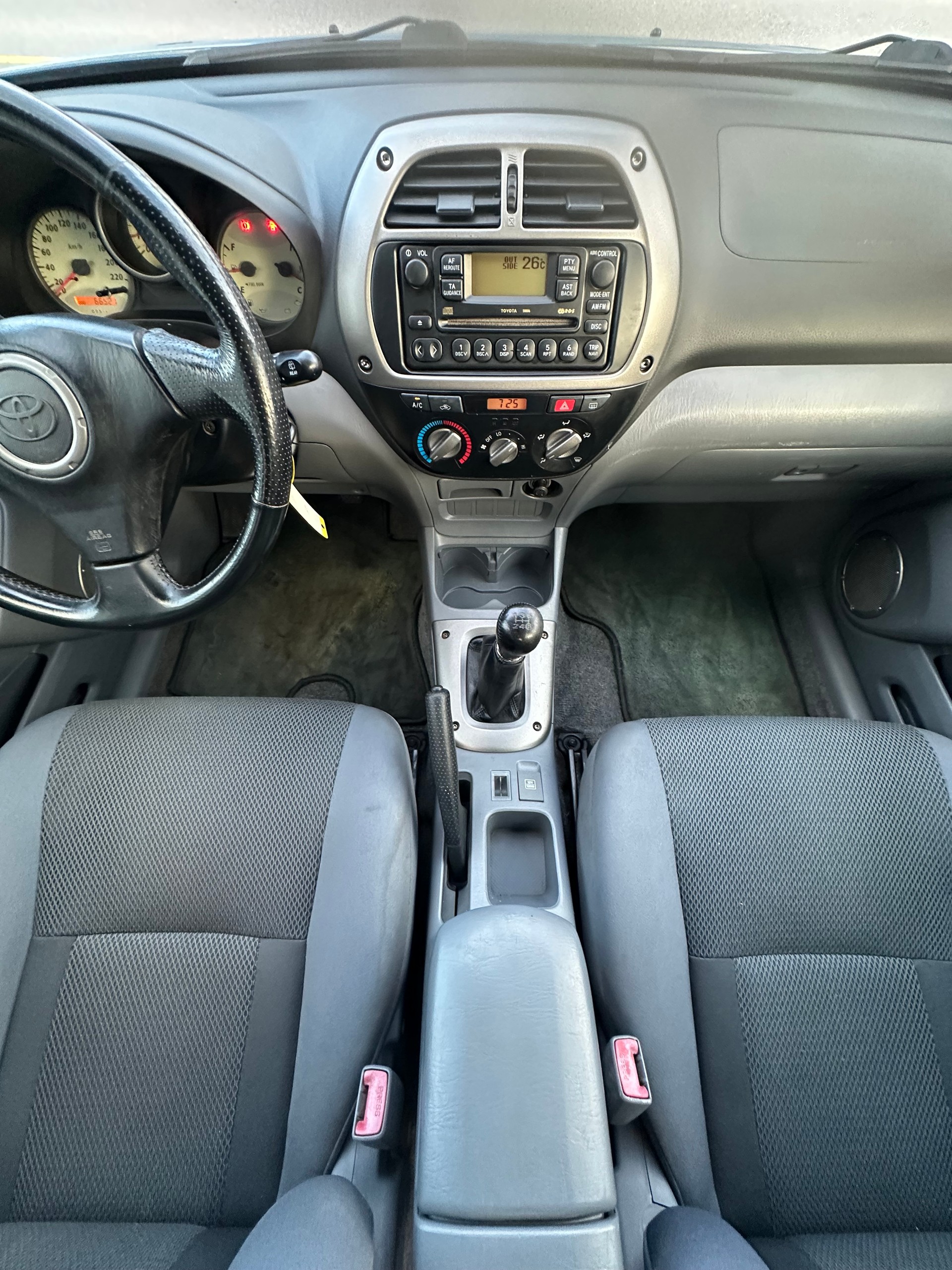 TOYOTA RAV-4 2.0 16V Linea Terra-image-6