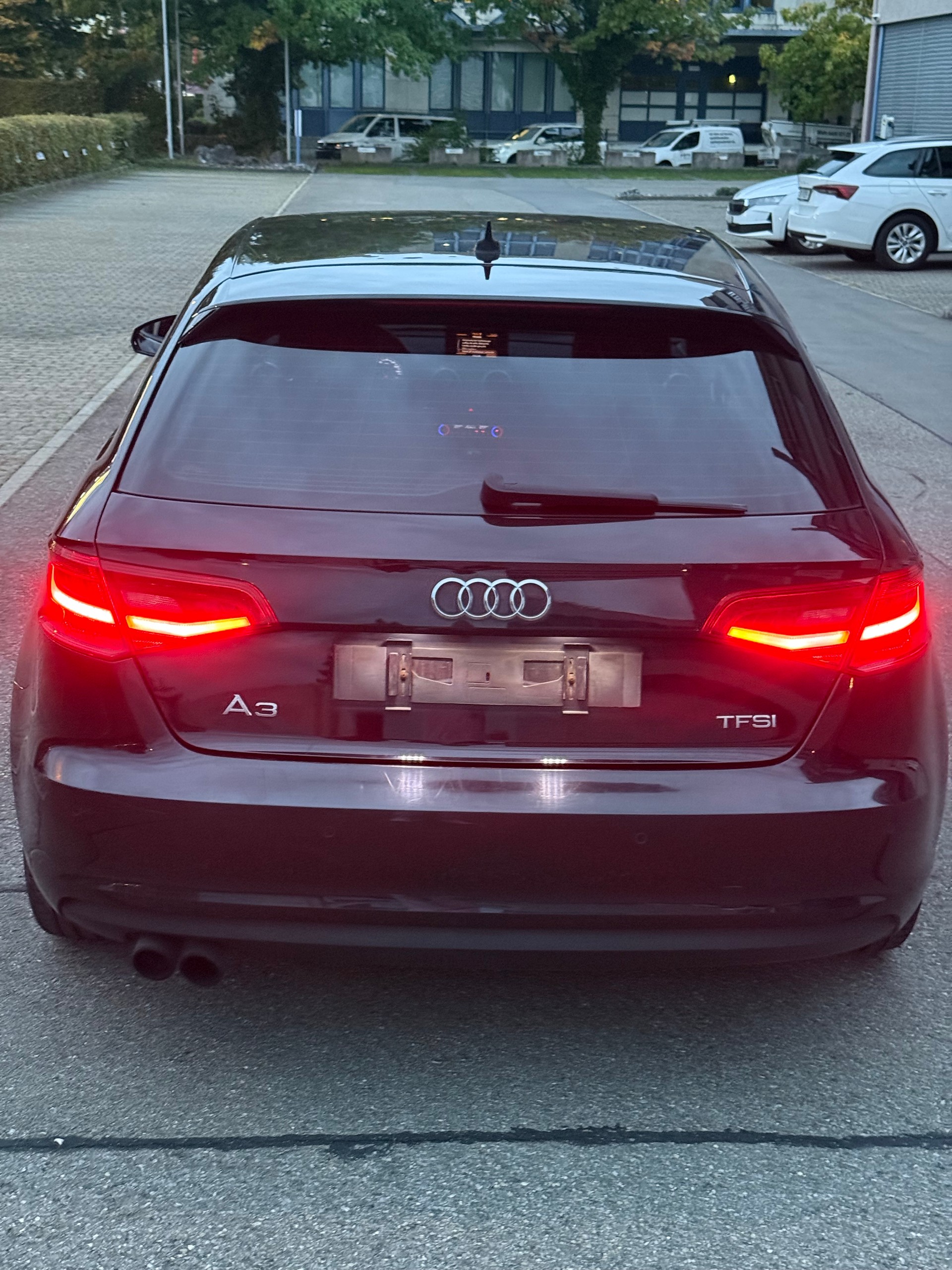 AUDI A3 Sportback 1.4 TFSI Ambiente-image-4
