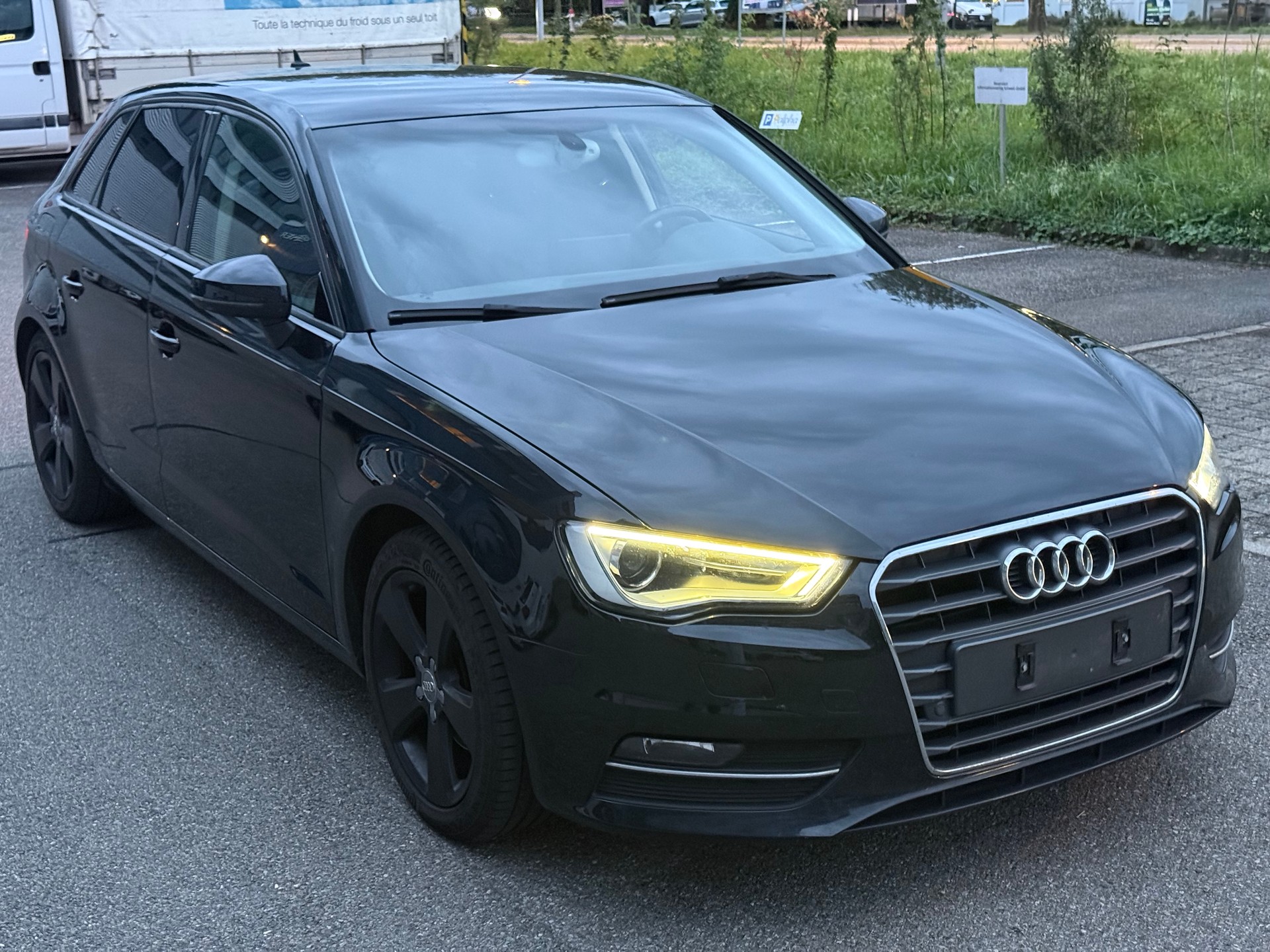 AUDI A3 Sportback 1.4 TFSI Ambiente-image-0