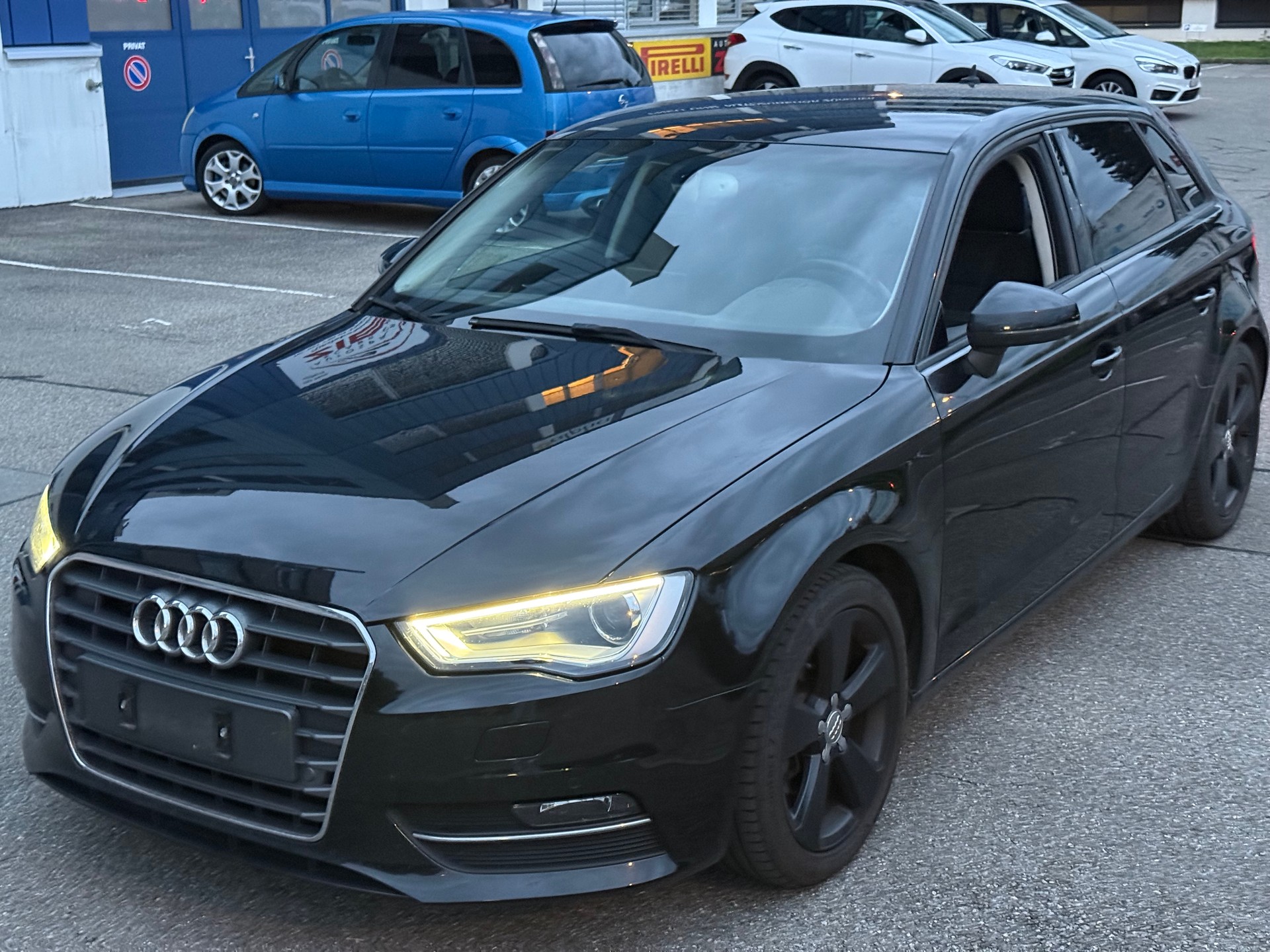 AUDI A3 Sportback 1.4 TFSI Ambiente-image-1