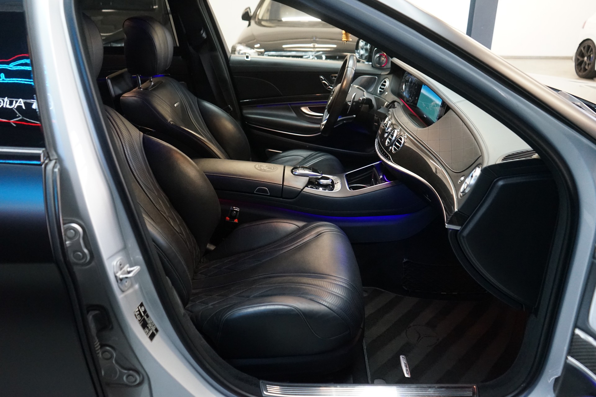MERCEDES-BENZ S 63 AMG L 4Matic+ 9G-Tronic-image-5