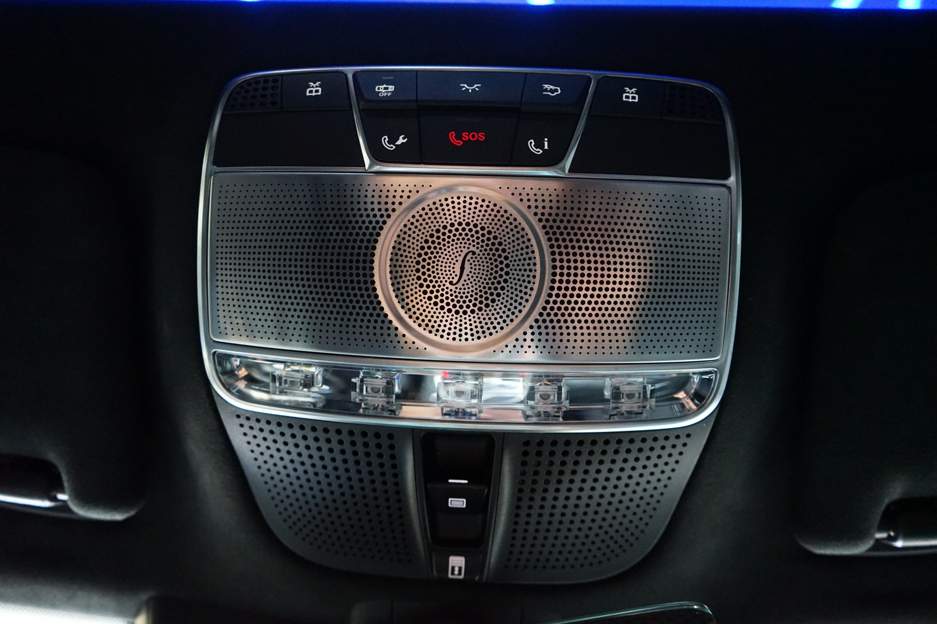 MERCEDES-BENZ S 63 AMG L 4Matic+ 9G-Tronic-image-29