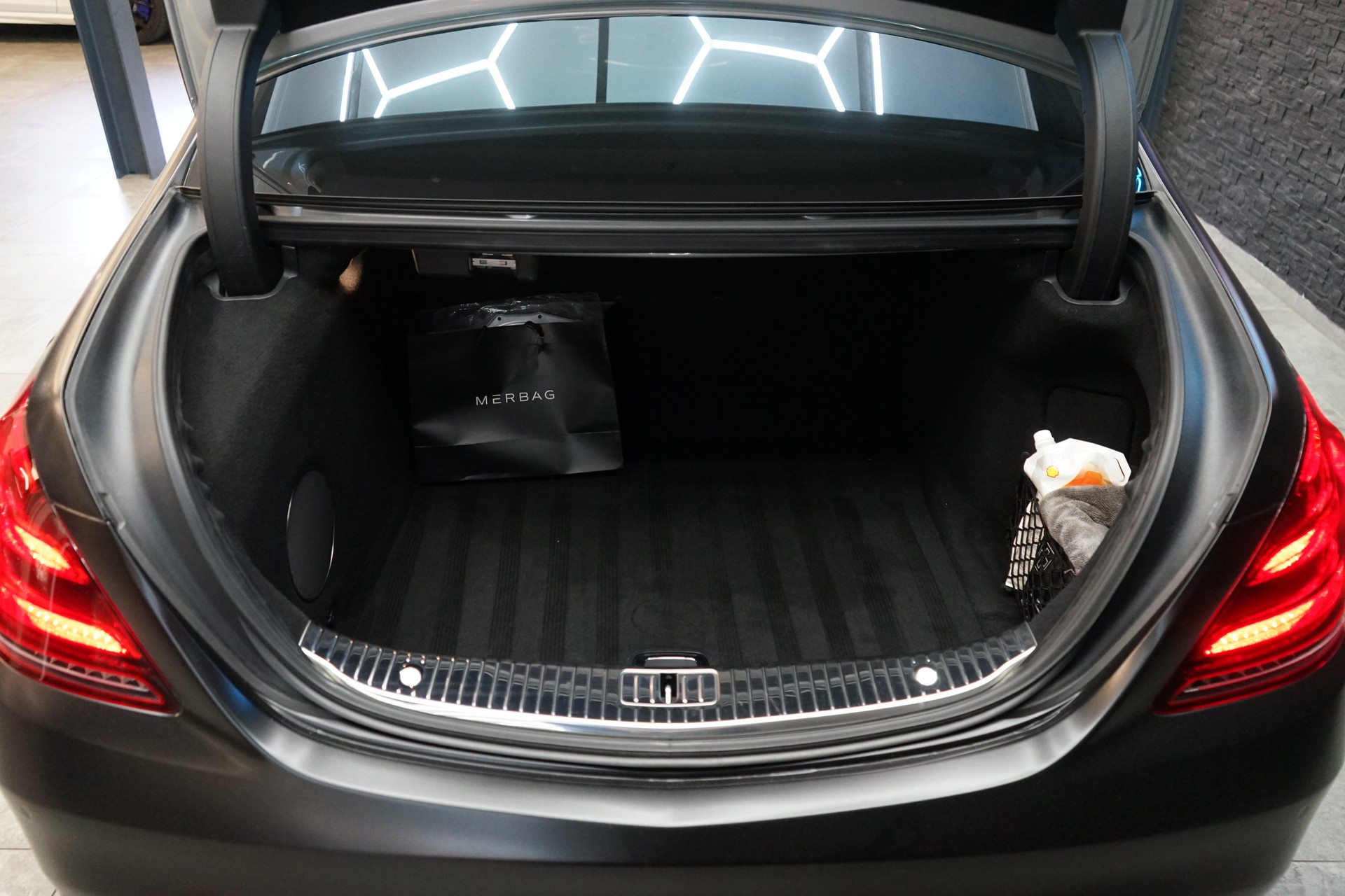 MERCEDES-BENZ S 63 AMG L 4Matic+ 9G-Tronic-image-30
